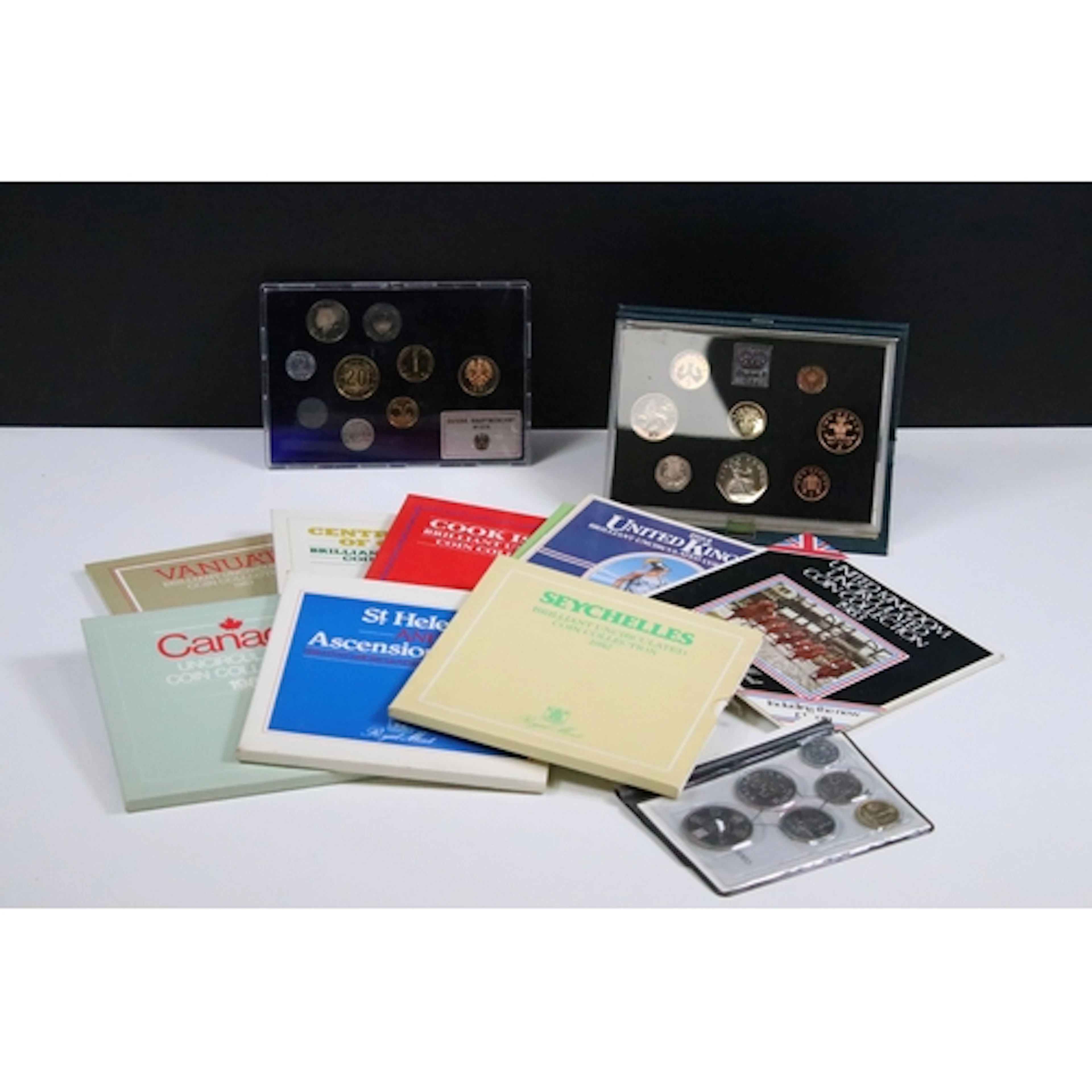 A collection of mainly Royal Mint British and World annual c...