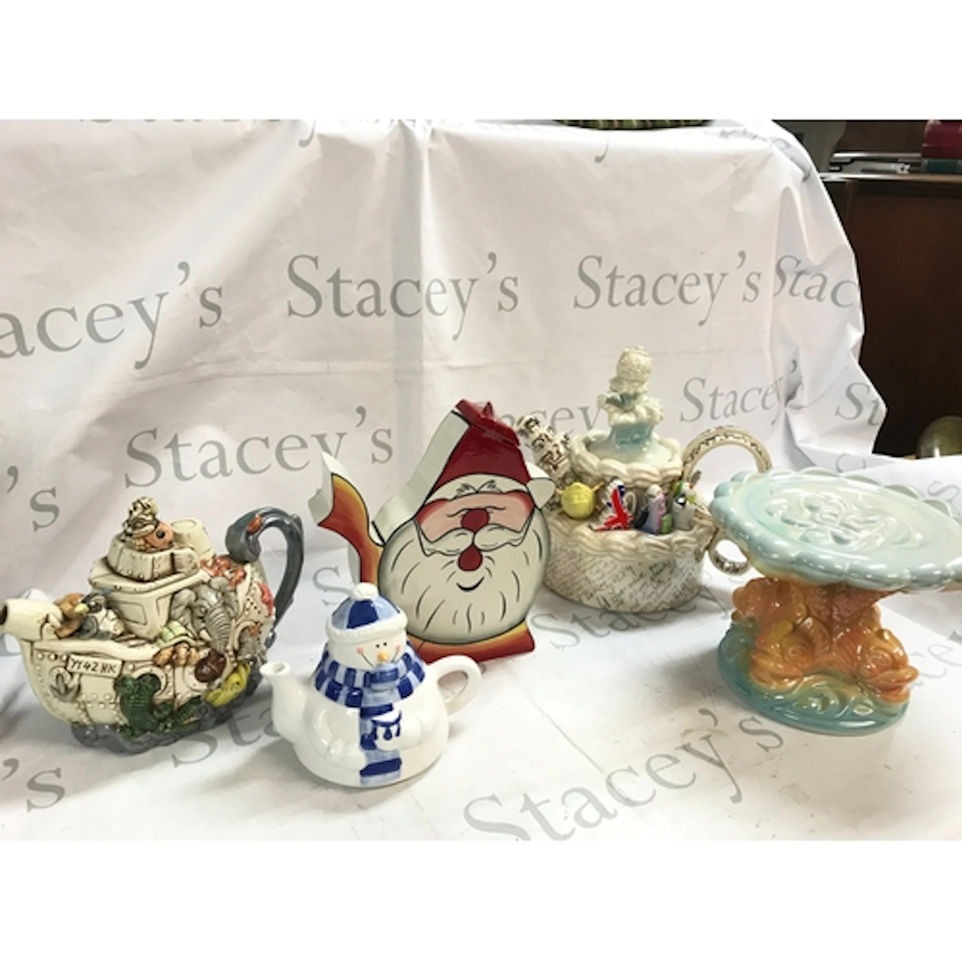 Novelty Teapots including Lorna Bailey 9/40 Santa, Paul Card...
