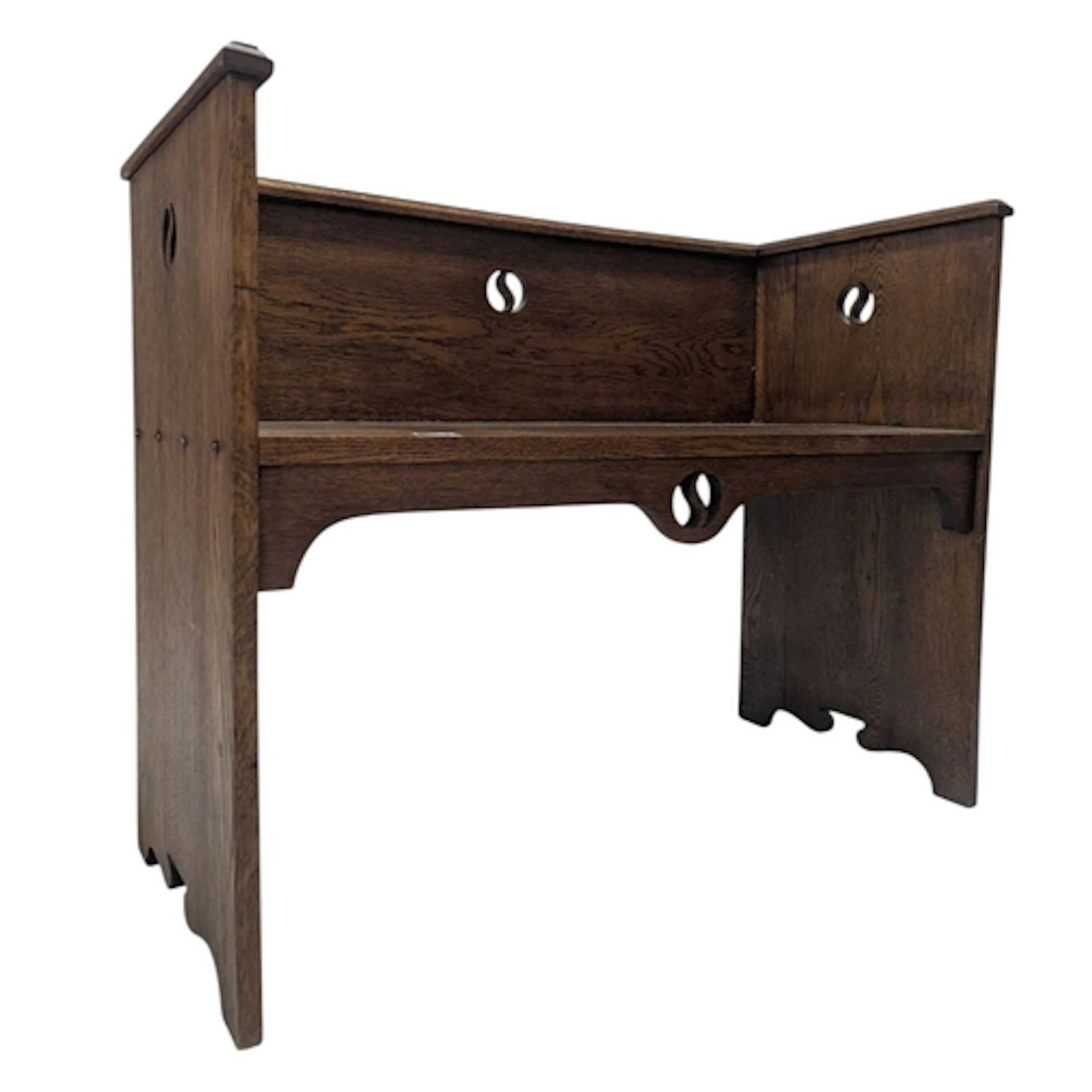An Arts & Crafts circa 1900s solid oak hall settle bench...