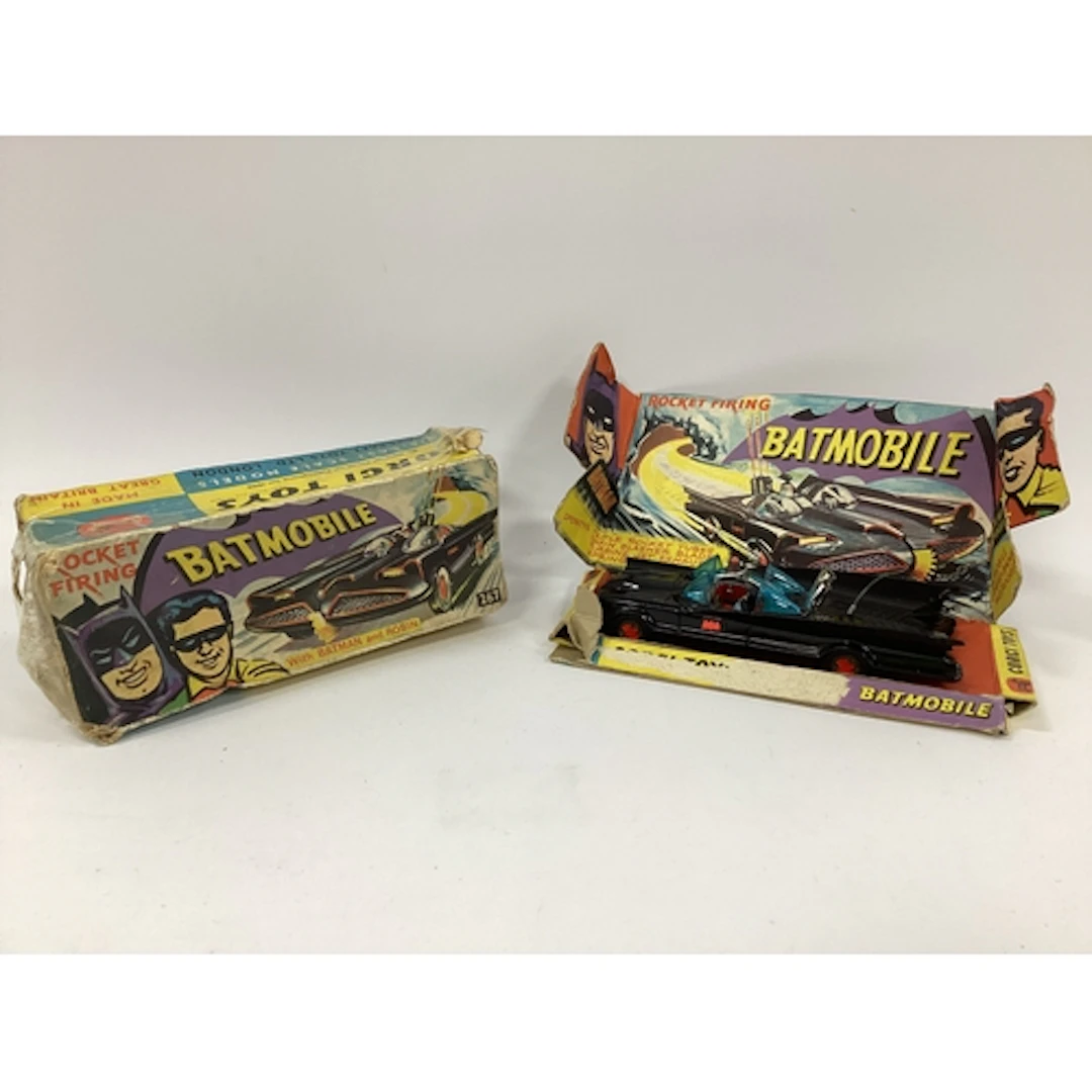 Original Corgi Toys No.267 Batmobile, red bat wheeled versio...