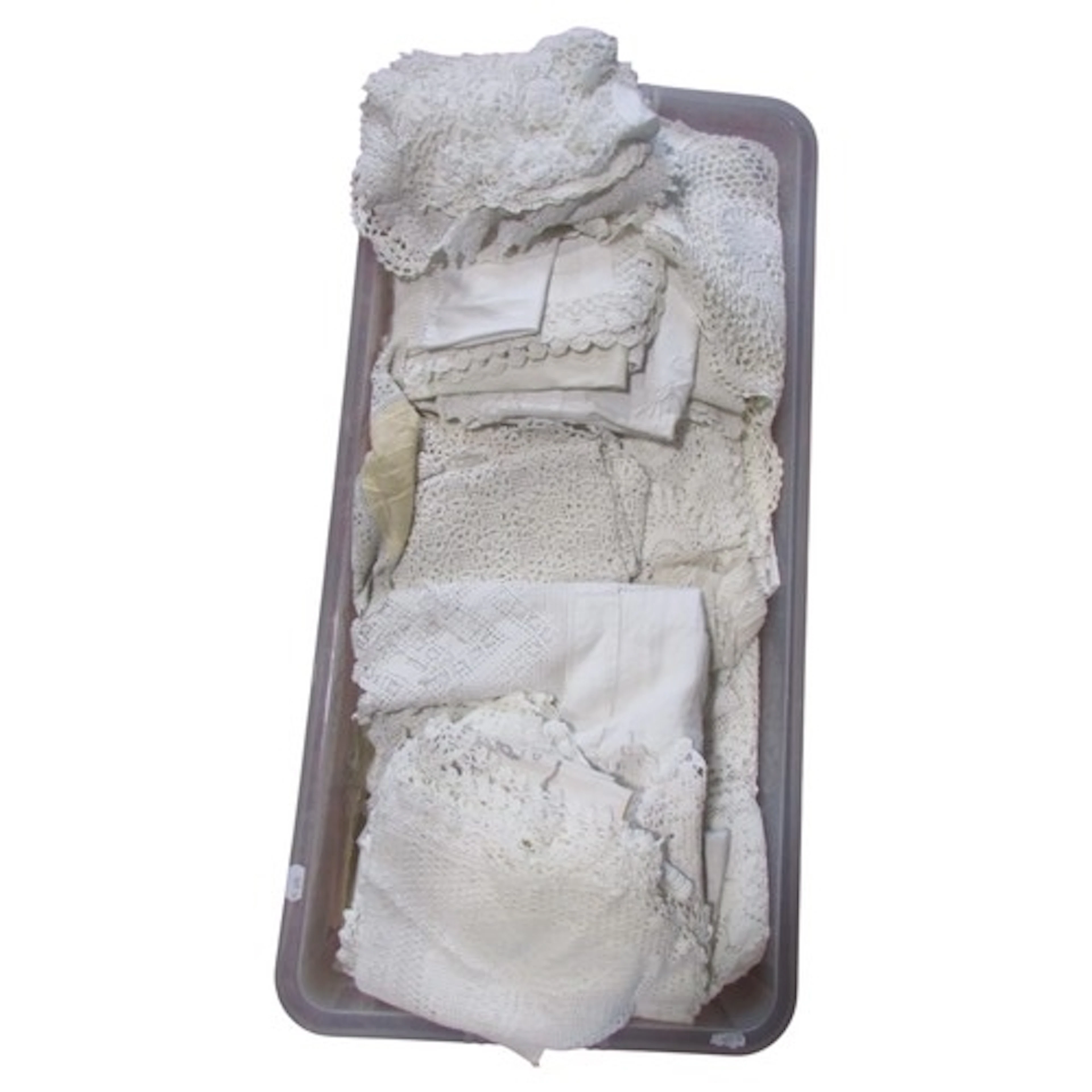 A large quantity of white linen and other table pieces, many...