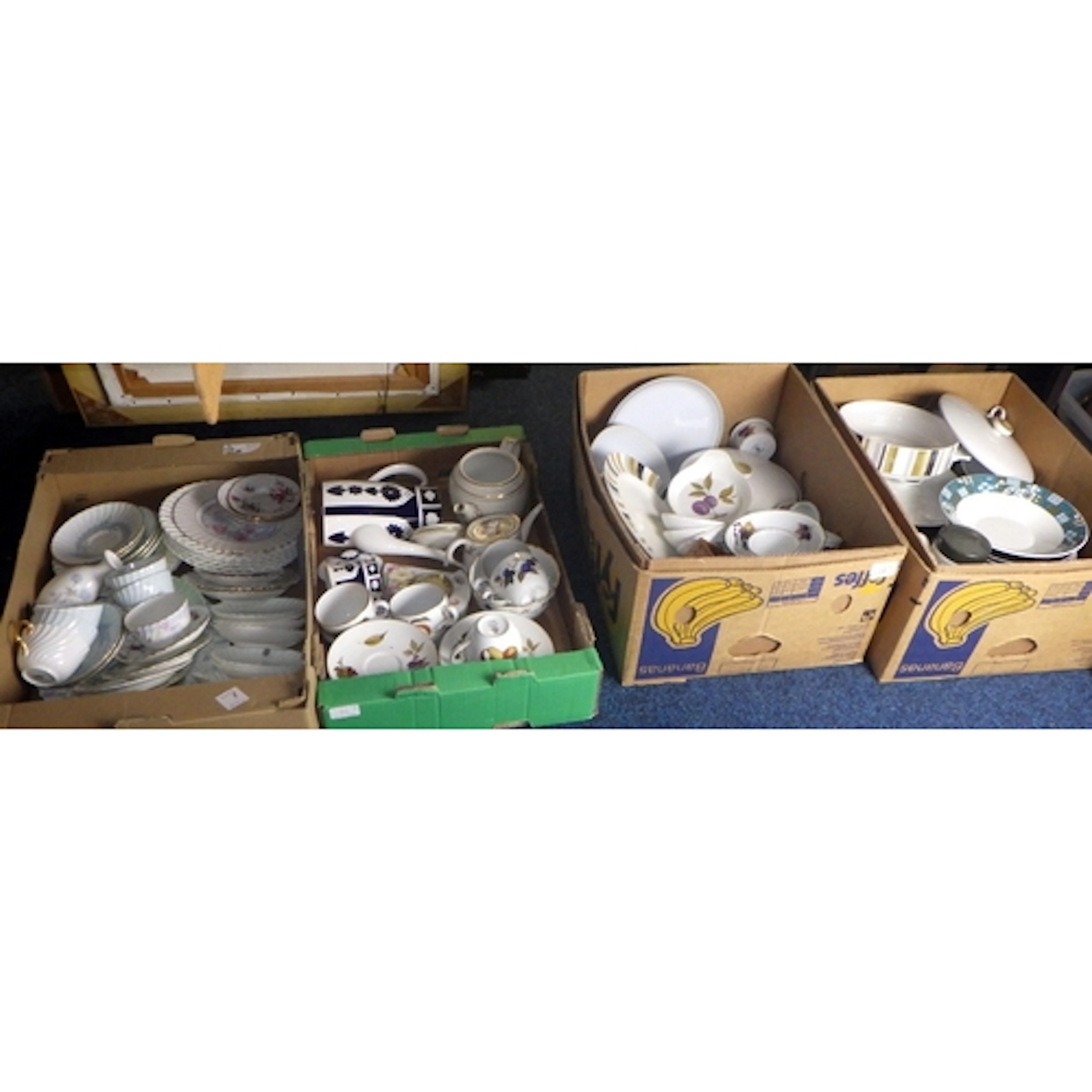 Four boxes of misc tea & dinner ware to inc Rosenthal, Worce...