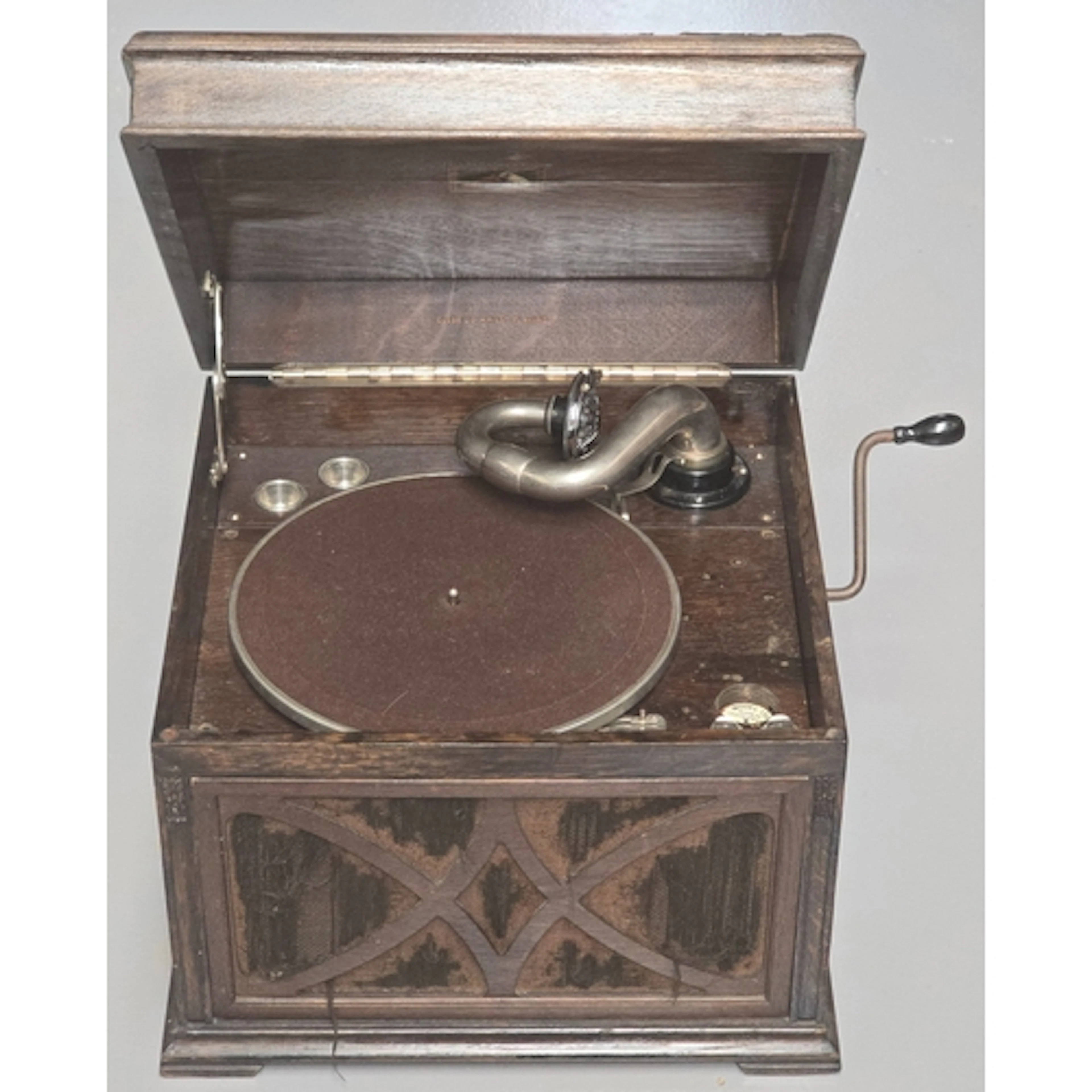 Antique His Masters Voice Model 130 dark oak stained wind up...