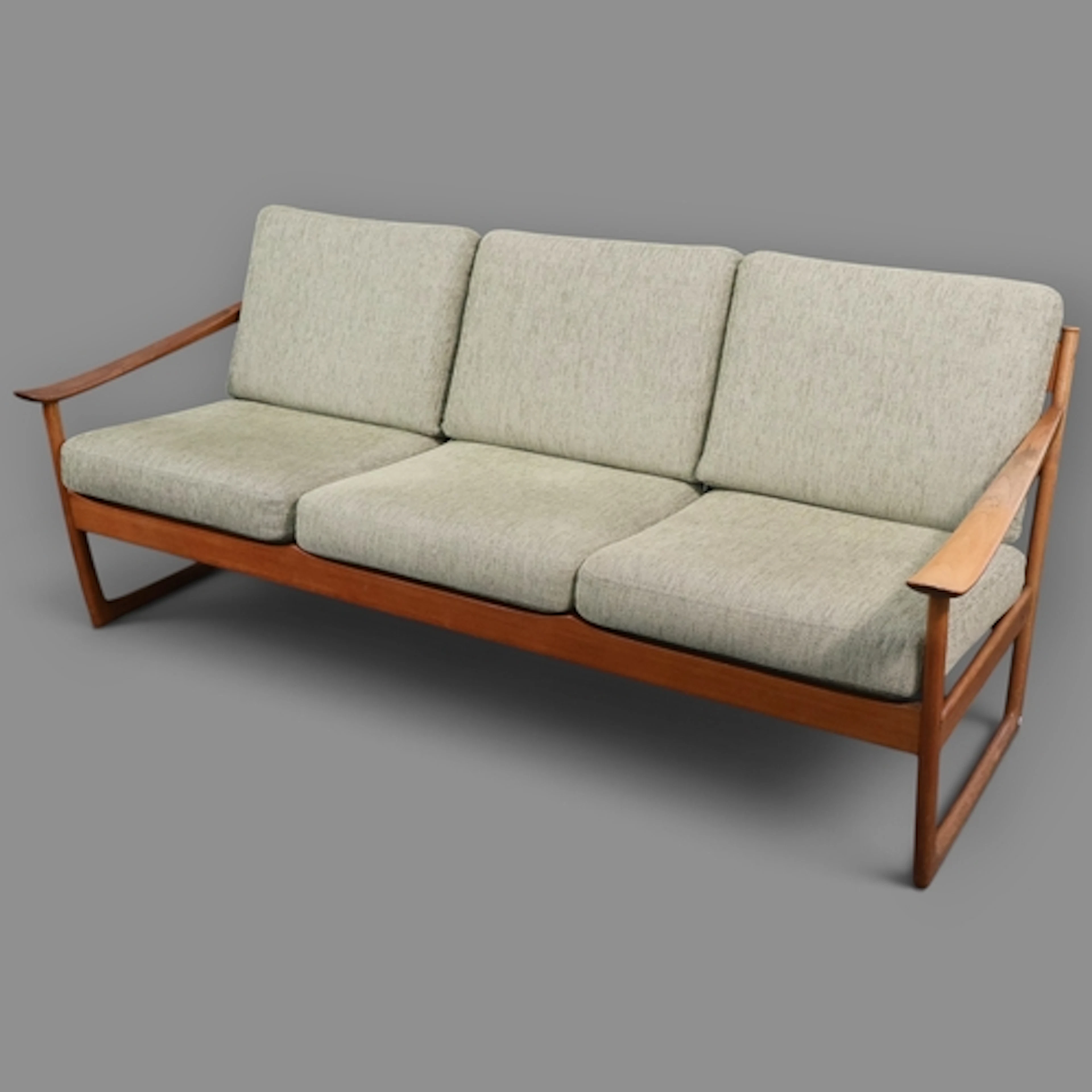 Peter Hvidt and Orla Molgaard Nielsen, a mid-century Danish ...