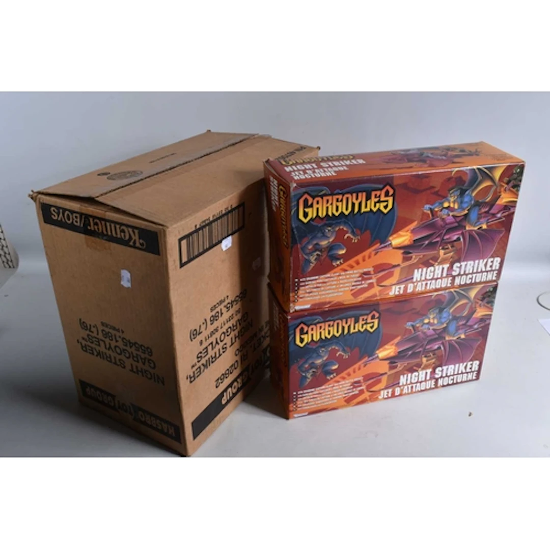 SIX BOXED KENNER GARGOYLES NIGHT STRIKER, 65545 186, all app...
