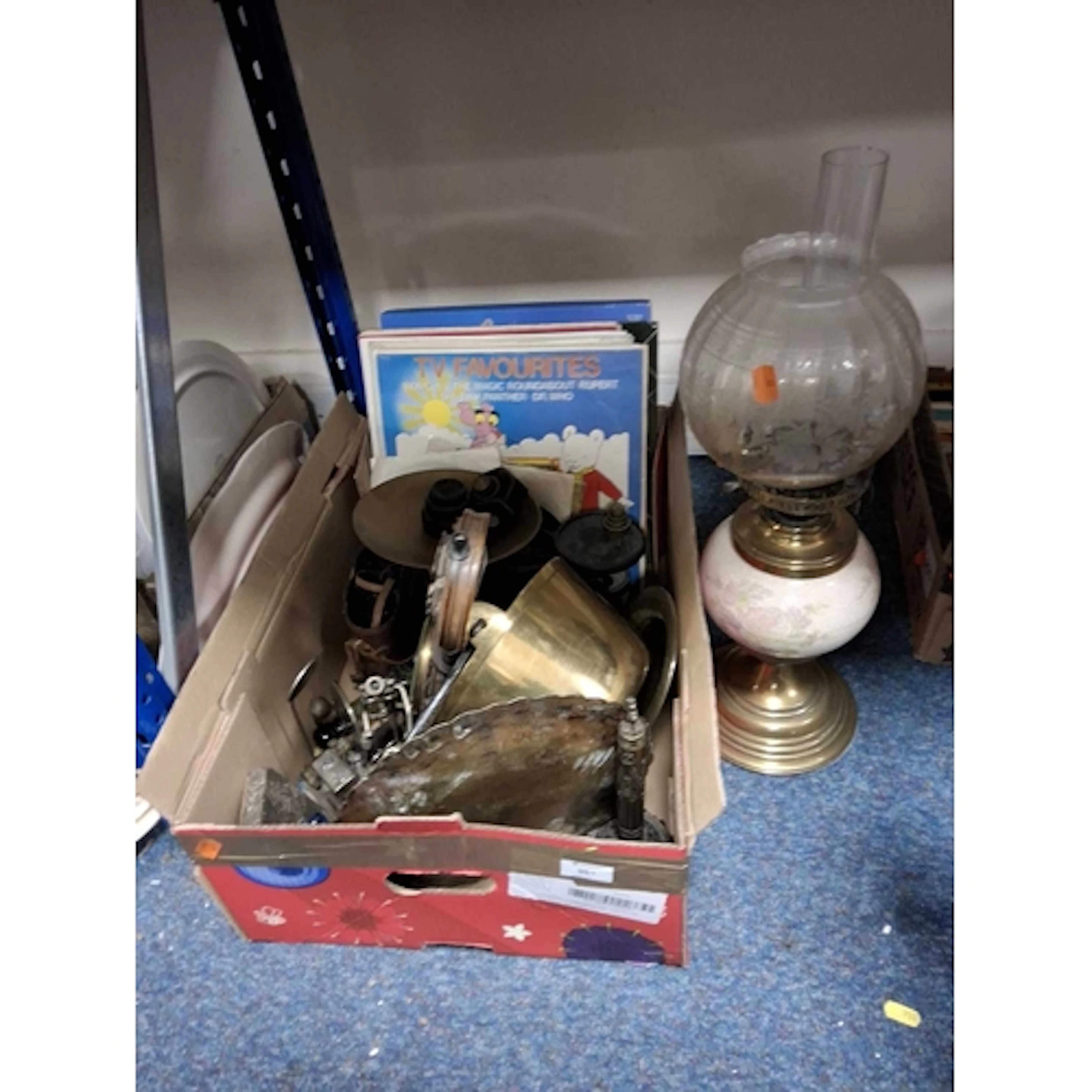 ONE BOX AND LOOSE OF VINTAGE ITEMS to include a rare Days Pa...