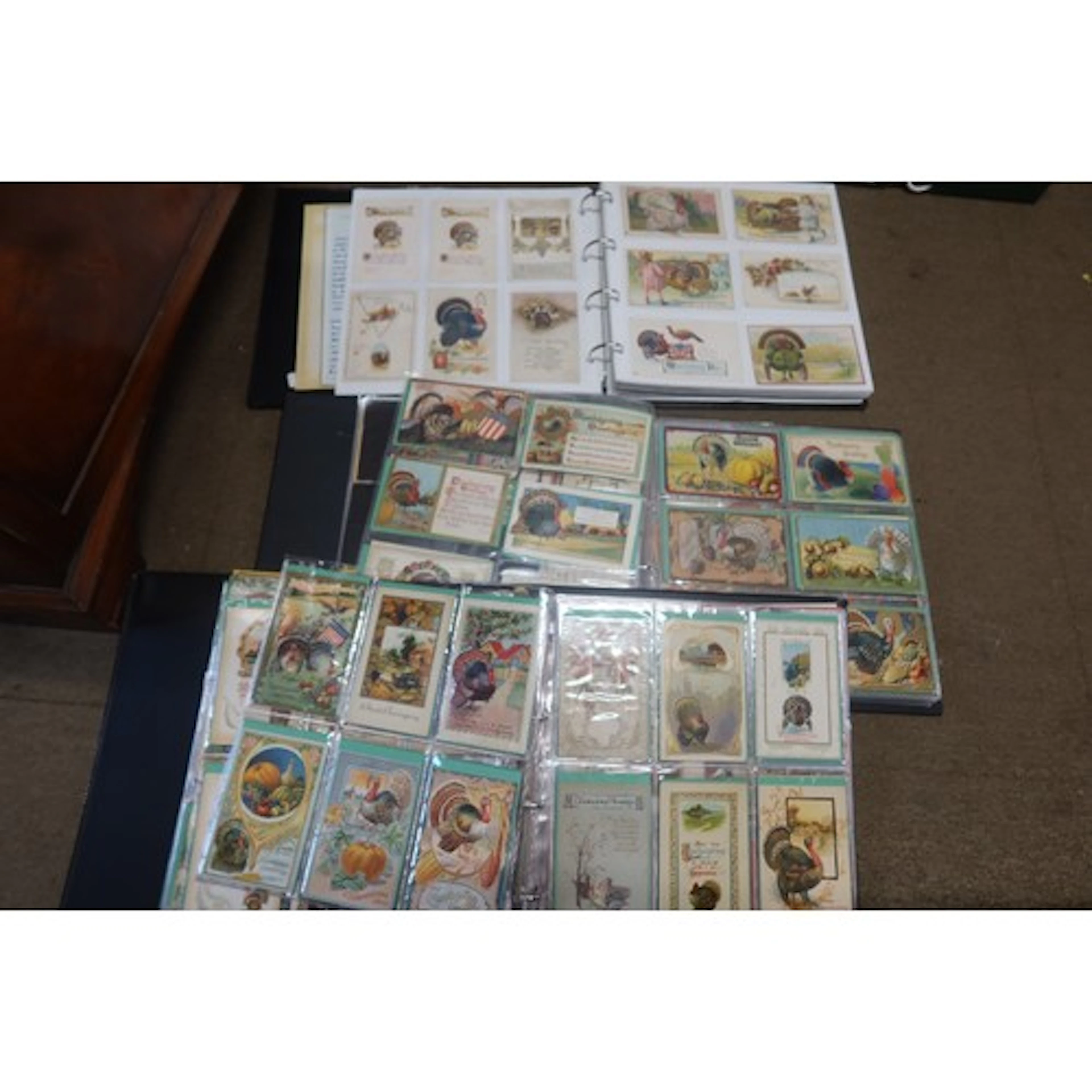 A large collection of Edwardian and later Thanksgiving Postc...
