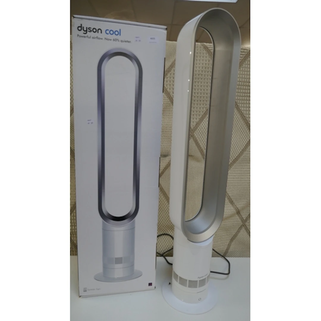 A Dyson AM07 tower fan (no remote), original RRP £289.99 (40...