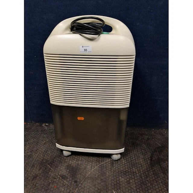 A WIDETECH WDH101B DEHUMIDIFIER (PAT pass and working)...