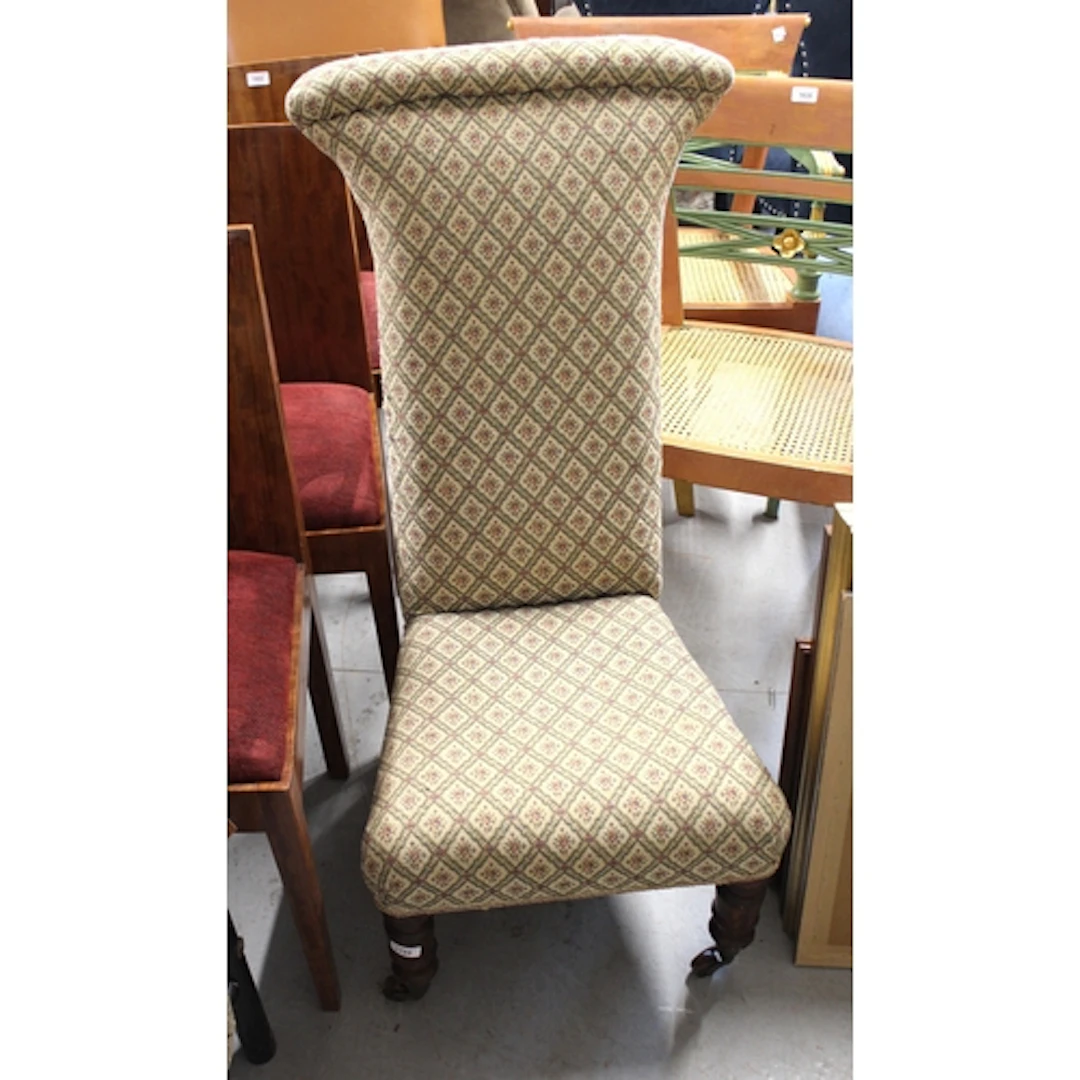 Victorian rosewood prie dieux chair on turned front supports