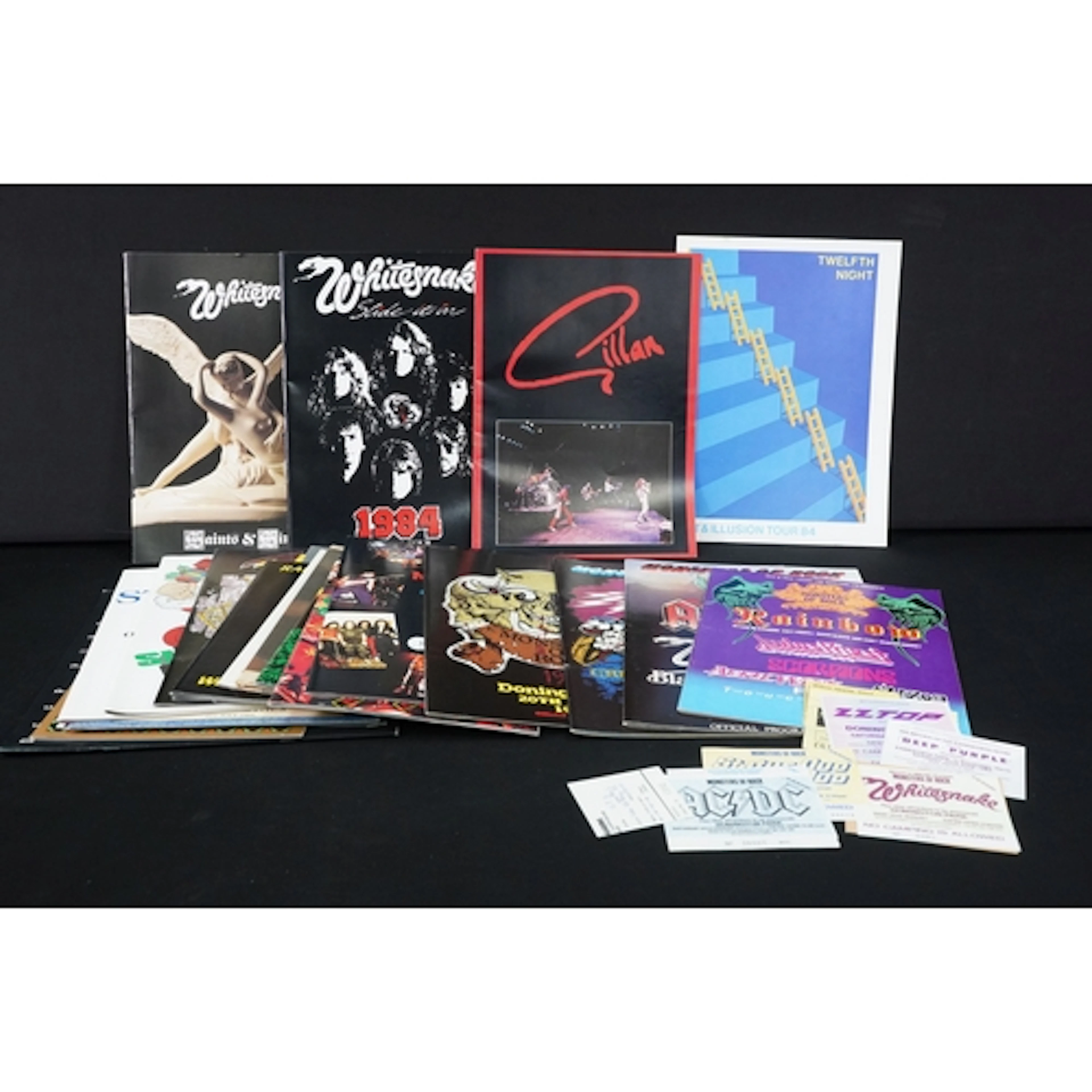 Memorabilia - 24 Metal / Rock programmes to include the firs...