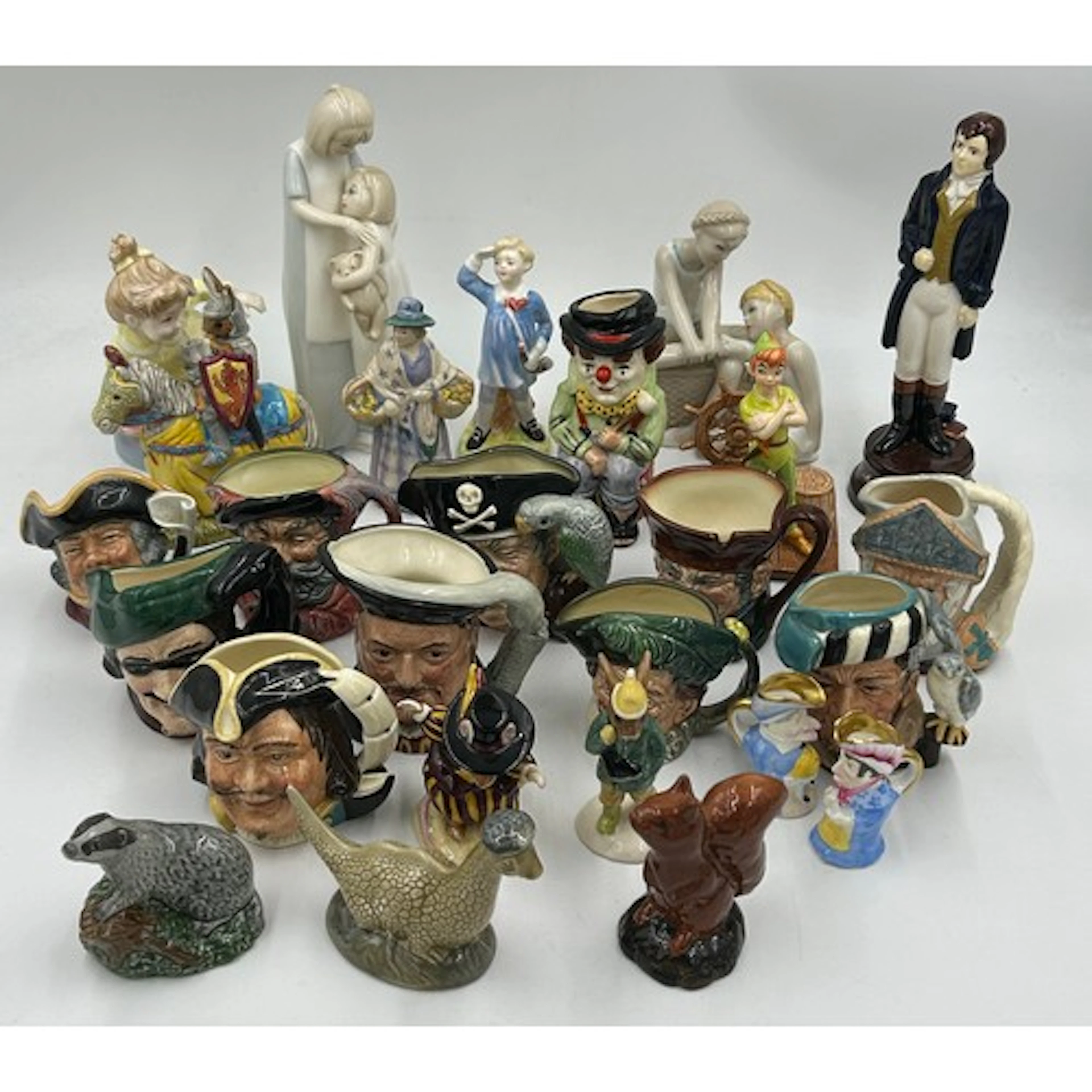 A selection of ceramics to include Royal Doulton: 11 x Toby ...