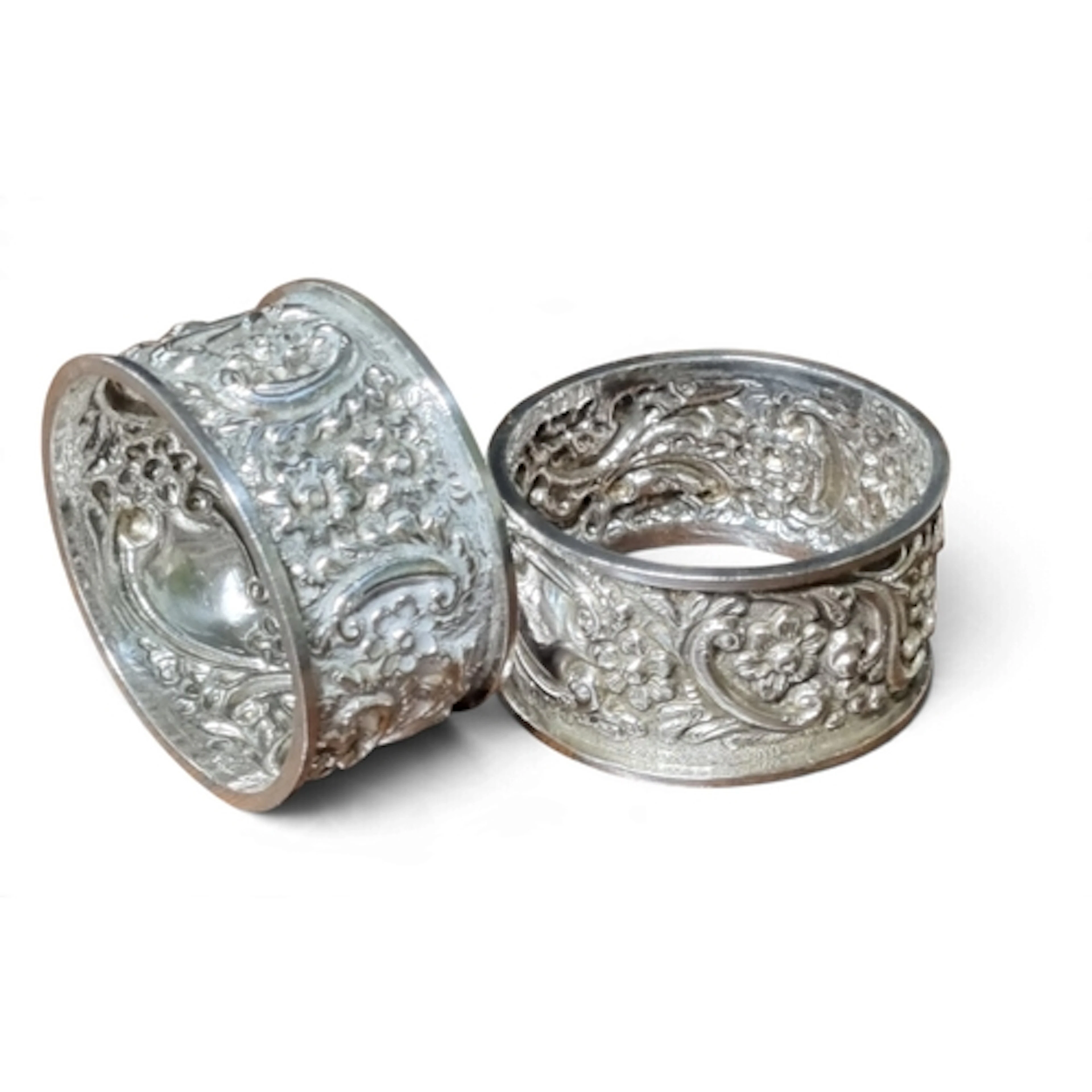 A lovely pair of Silver napkin Rings G E Walton & Co Ltd (Ge...