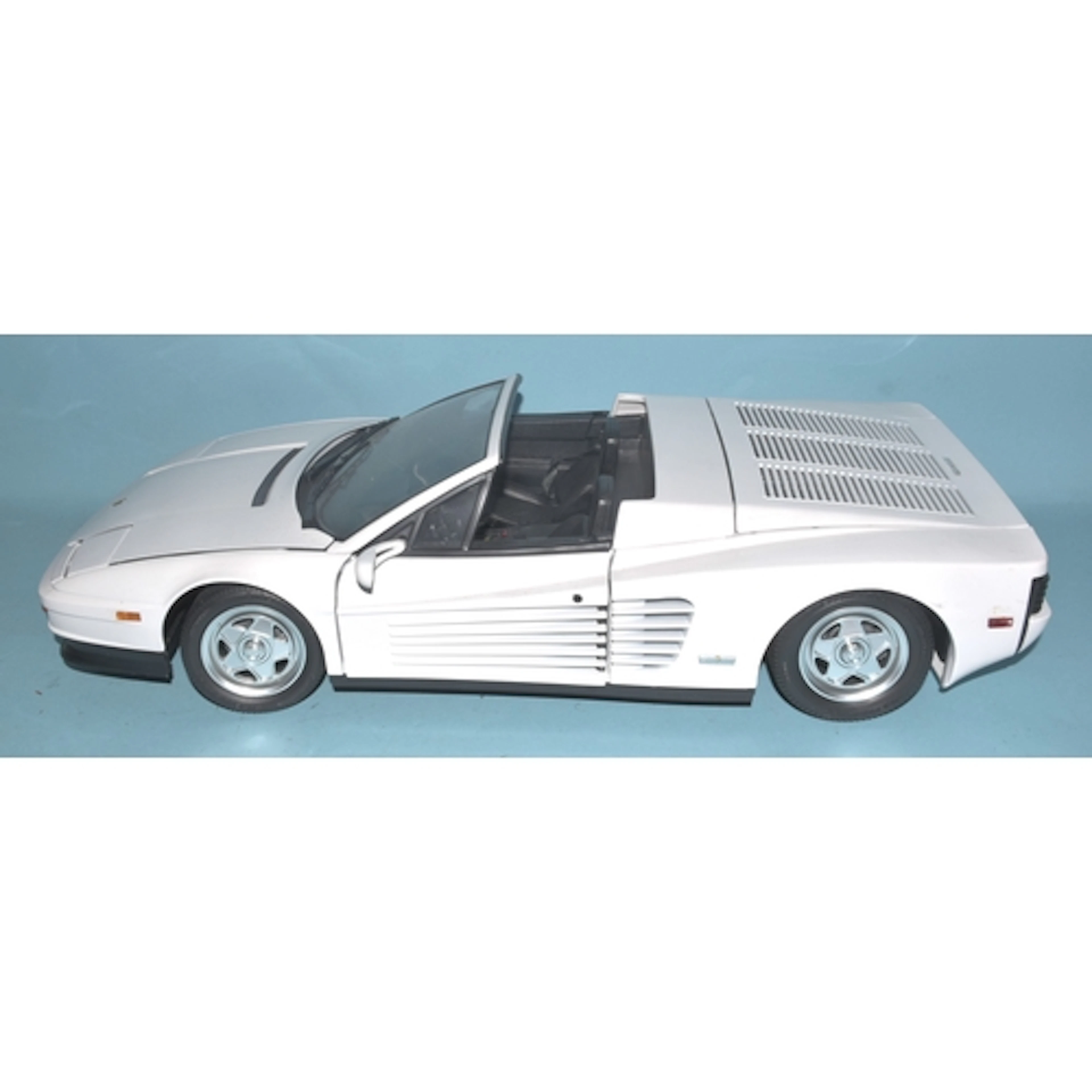 Pocher by Rivarossi, a 1:8 Ferrari Testarossa Spider, in box...