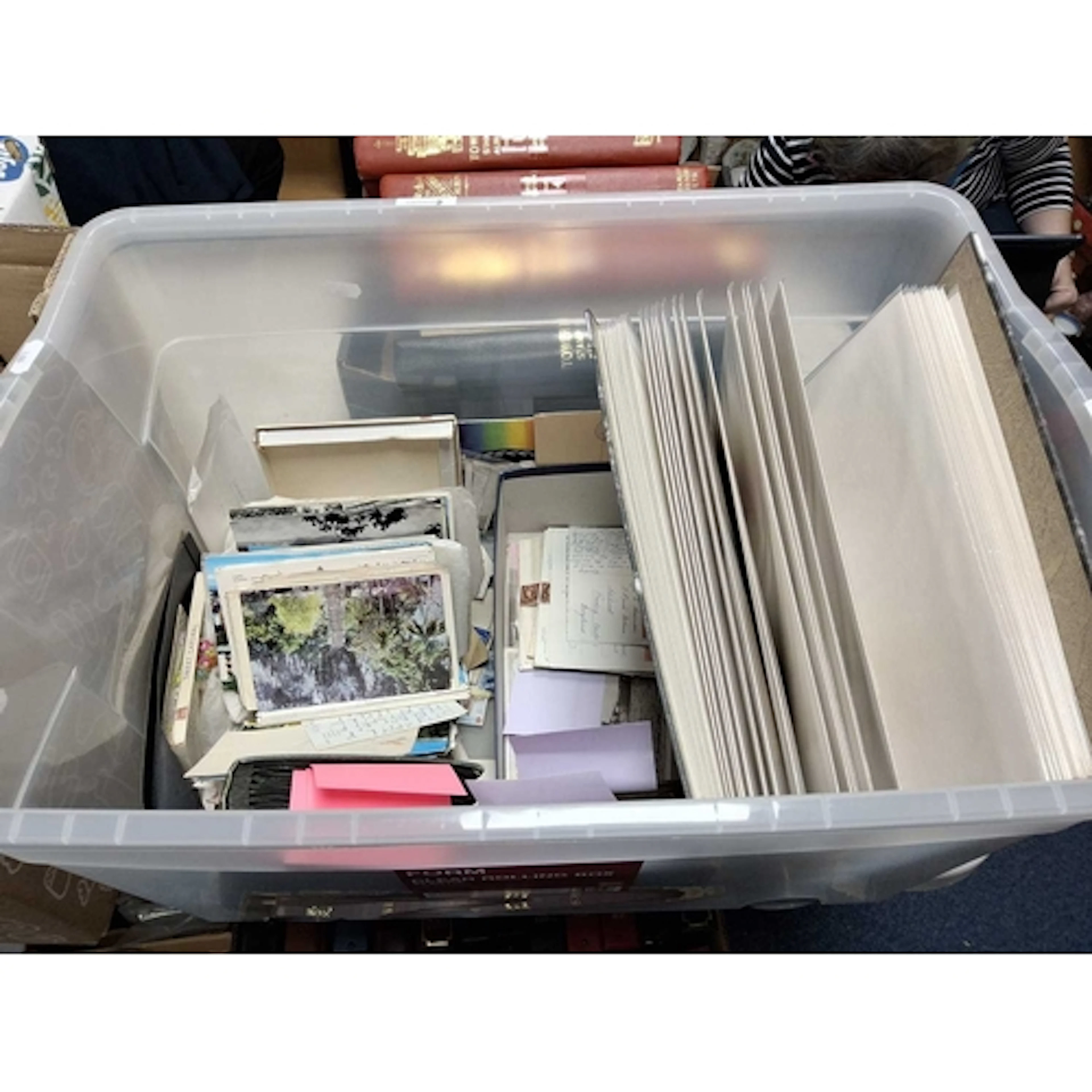 STAMPS / POSTCARDS; TUB OF POSTCARDS WITH QUANTITY OF TOPOGR...