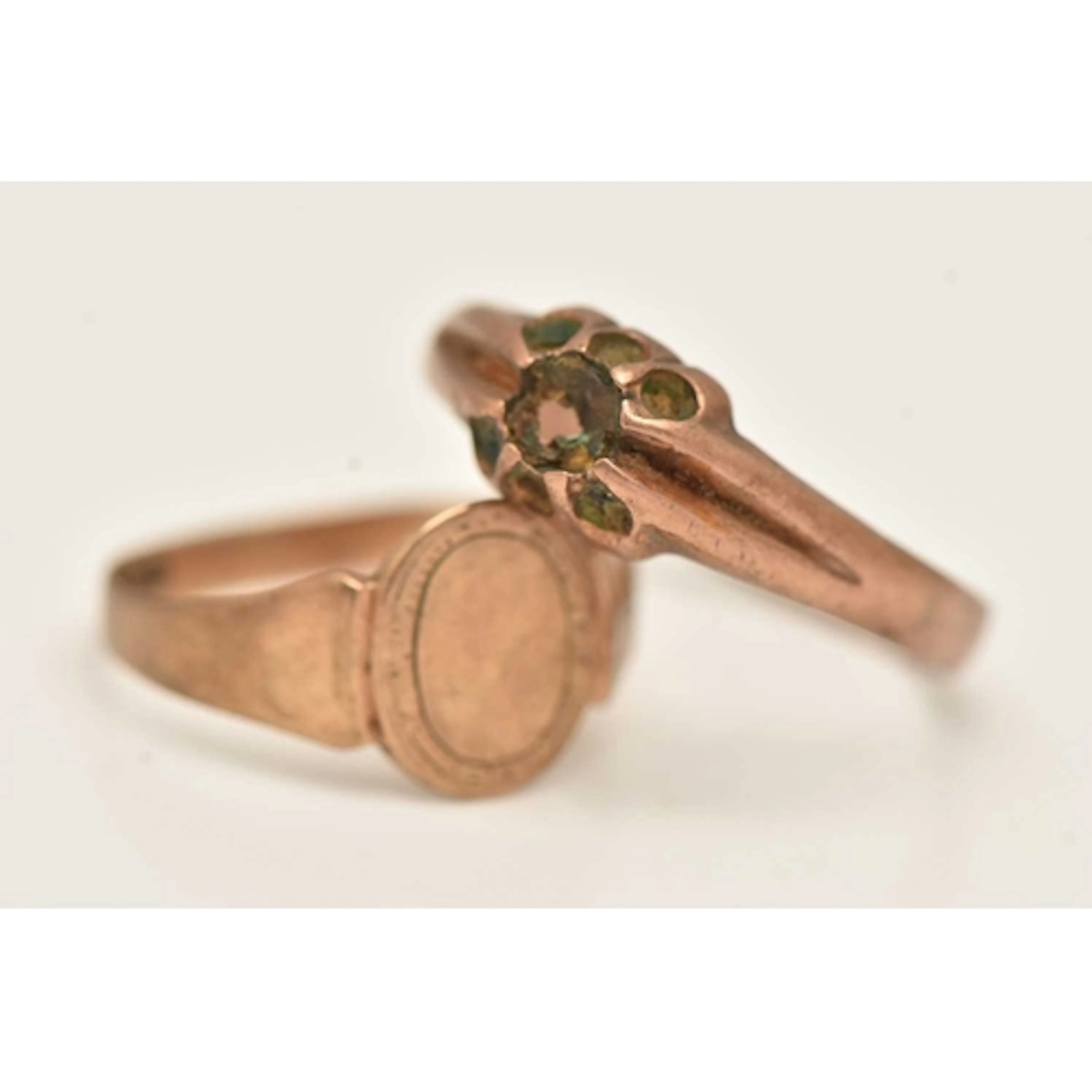 TWO 9CT GOLD RINGS, the first a signet ring, hallmarked 9ct ...