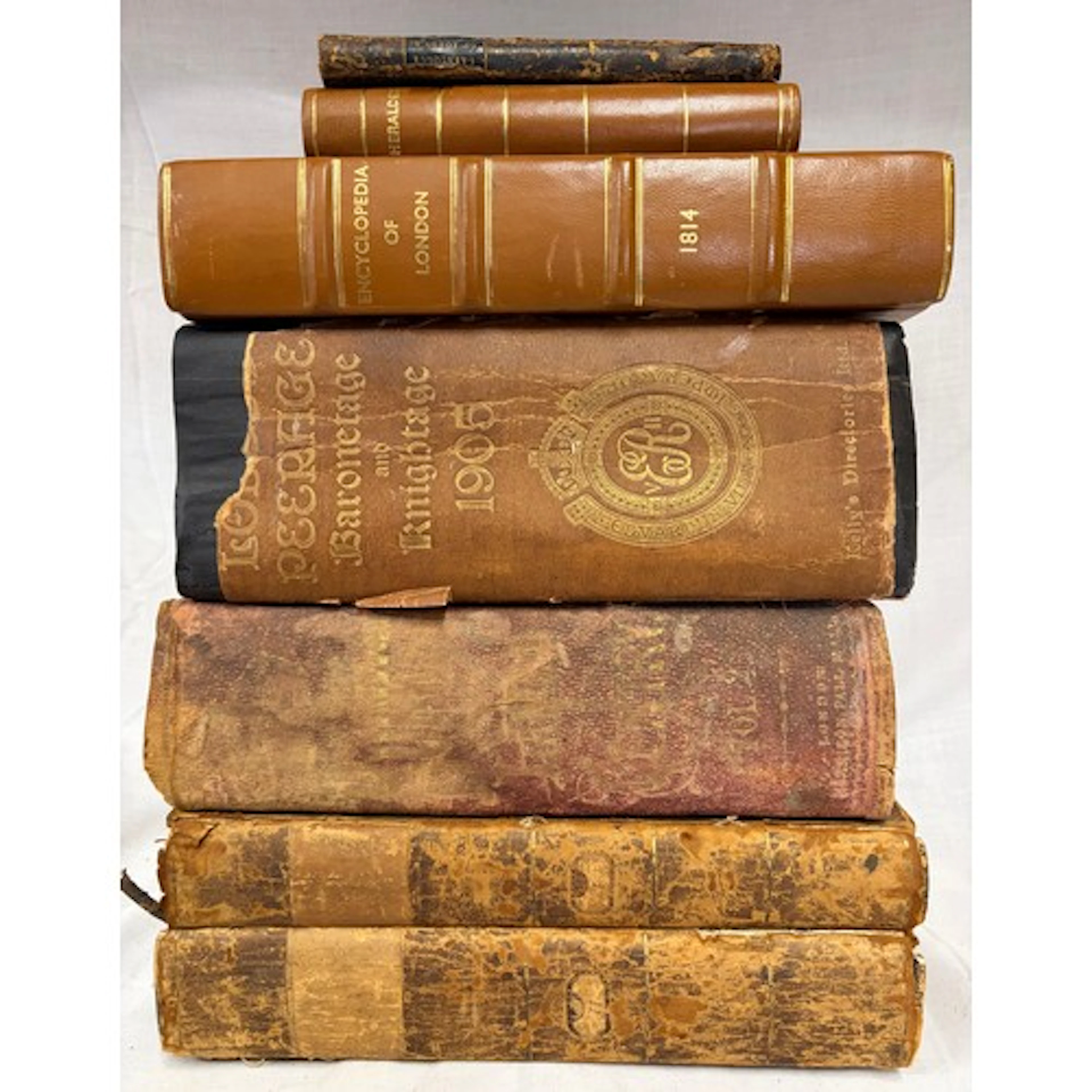 Collection of books of genealogy interest to include 'A Cata...