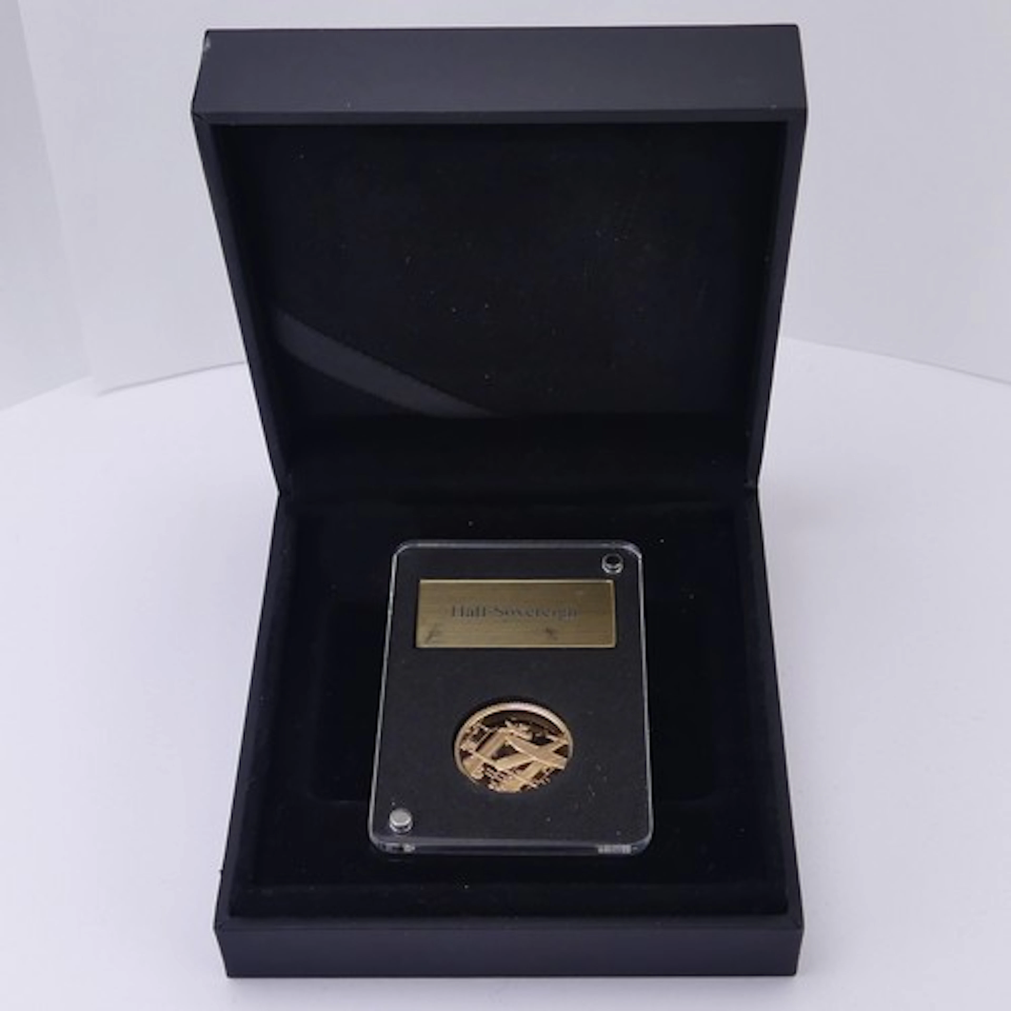 An Elizabeth II commemorative gold proof Half Sovereign, iss...
