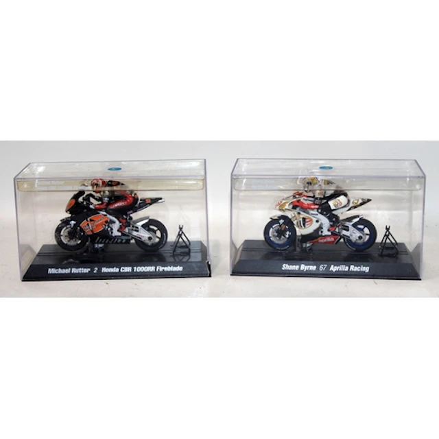 Scalextric motorcycle riders Shane Byrne - Aprilla Racing c/...