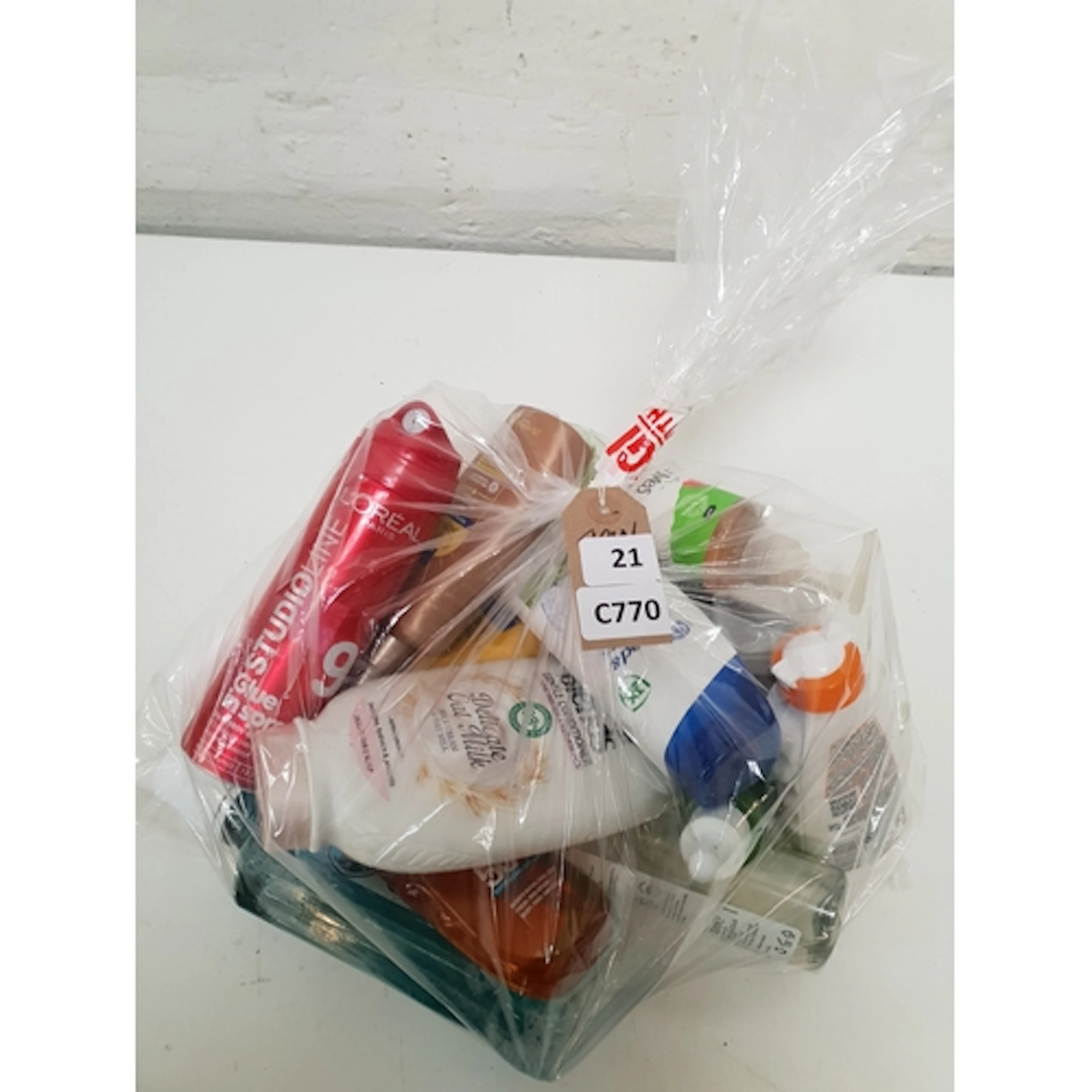 ONE BAG OF COSMETICS AND TOILETRIES including Head & Should...