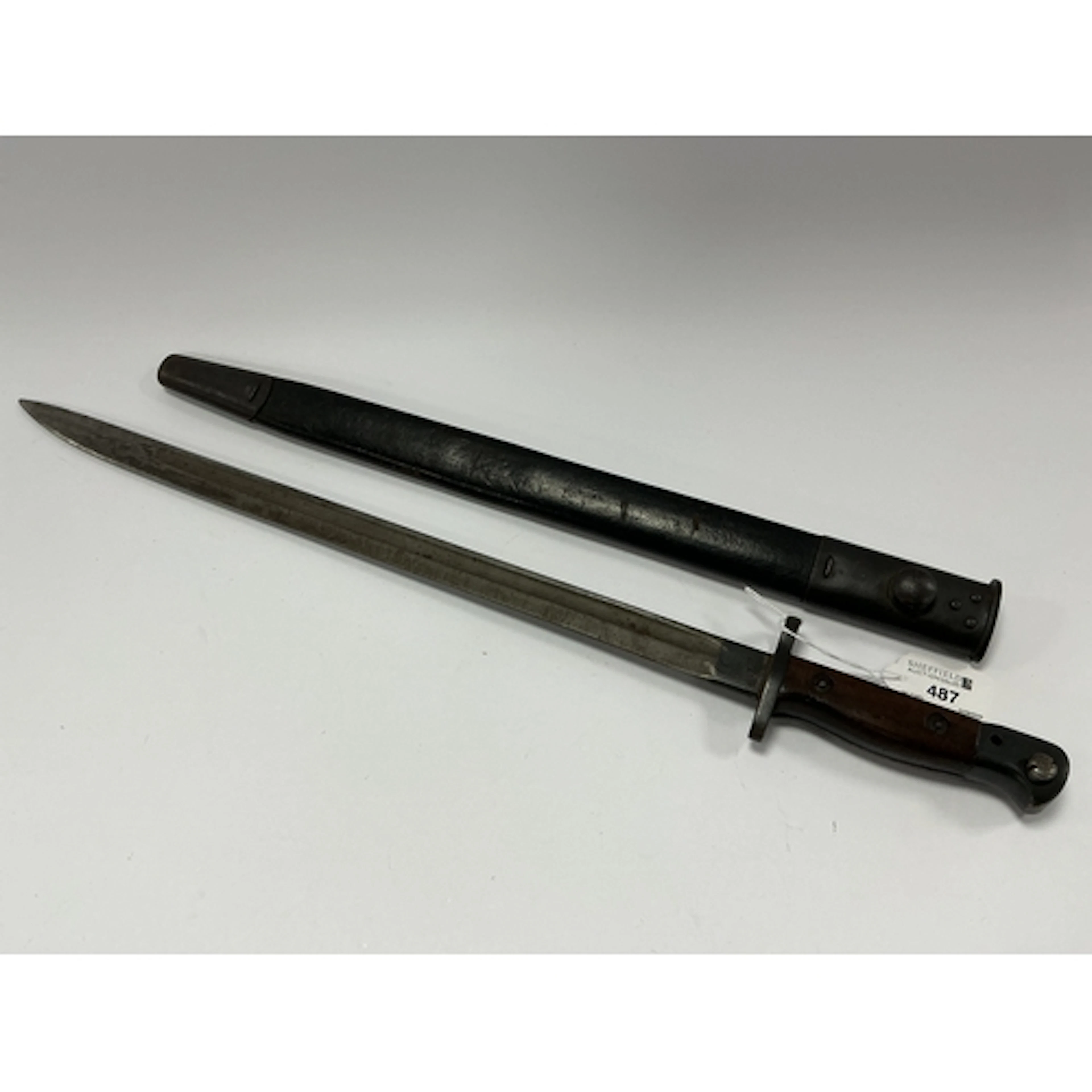 WWI British Pattern 1907 Bayonet & Scabbard, various stamps ...