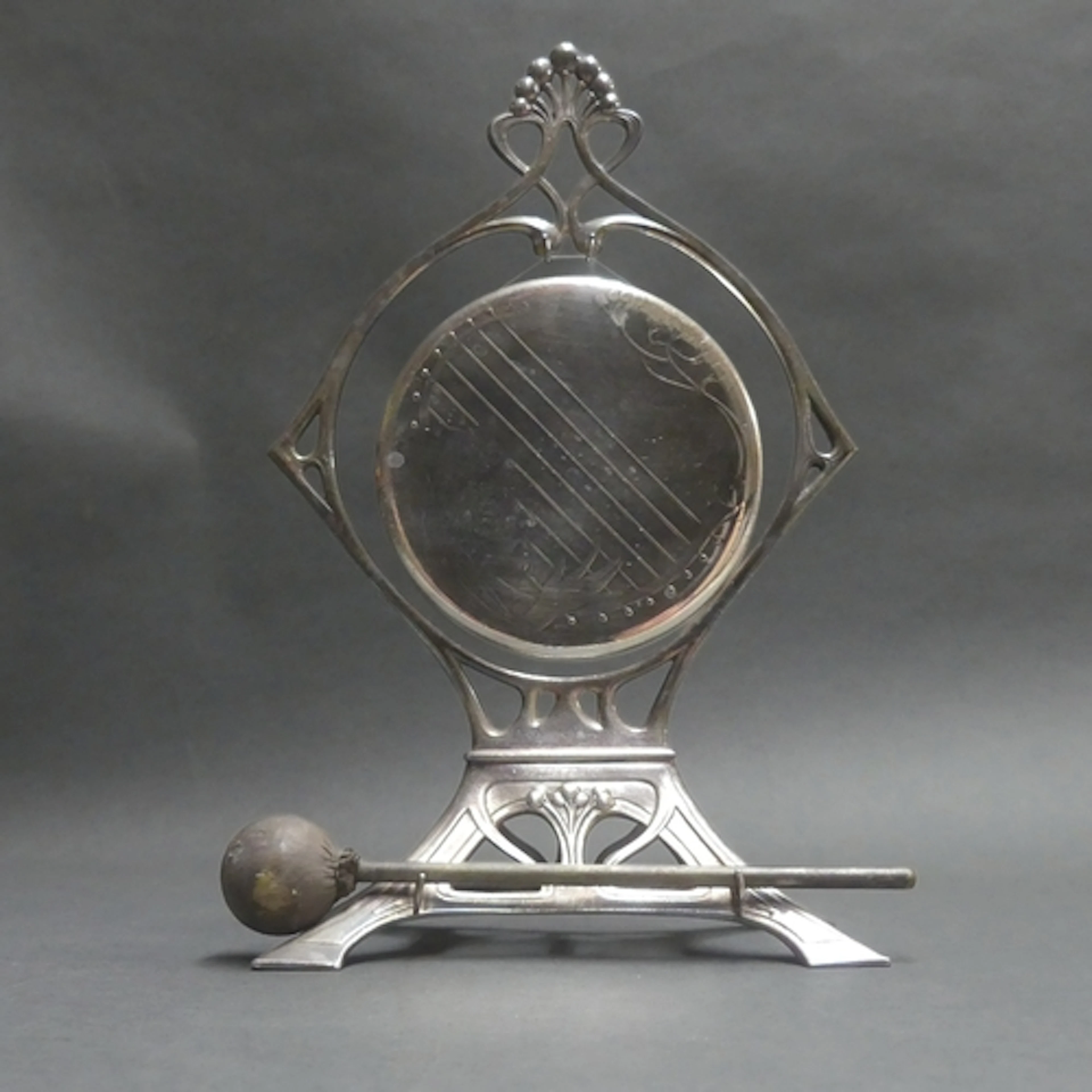 WMF - An Art Nouveau silver plated table gong, design 90, co...