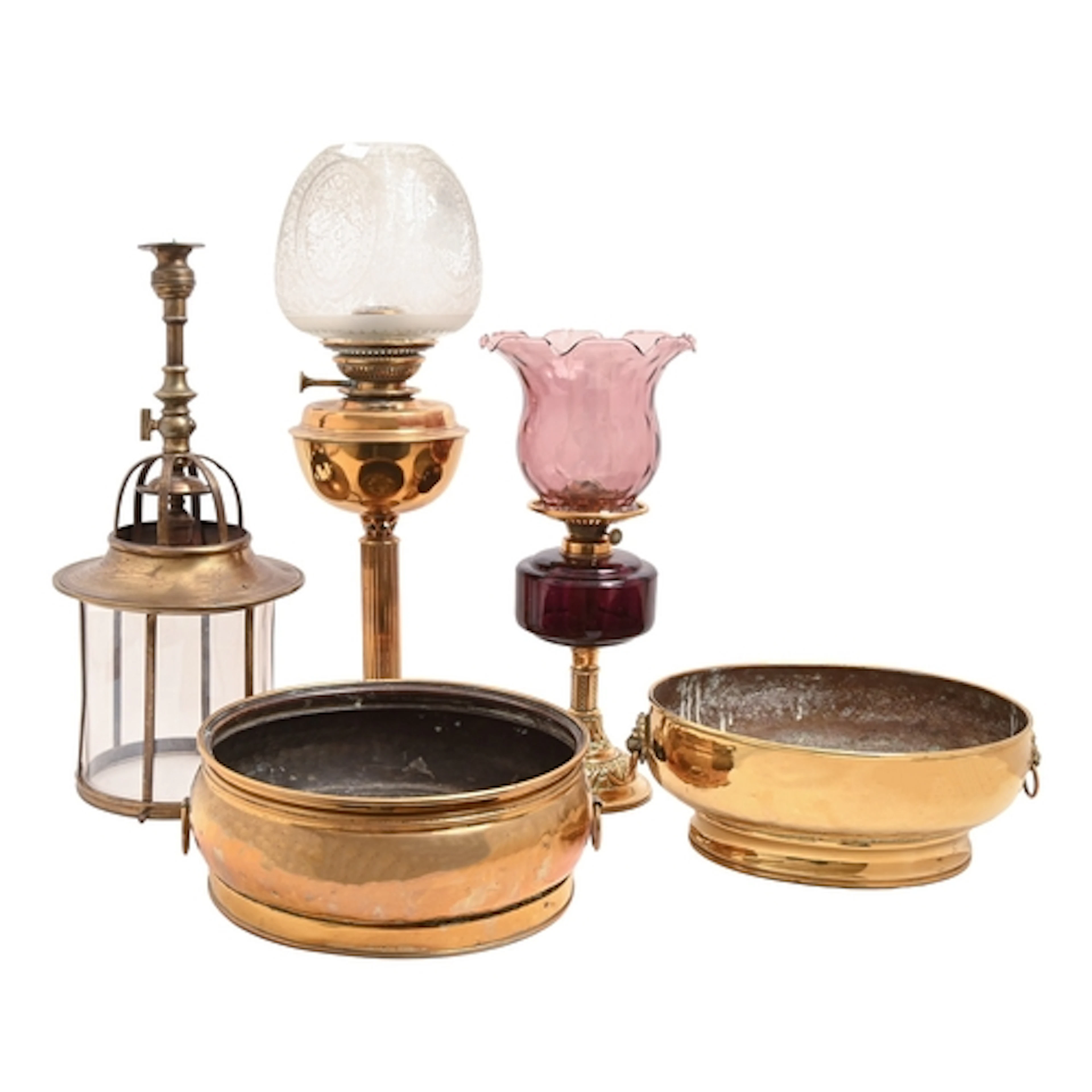 A Victorian brass oil lamp, with reeded column and etched gl...