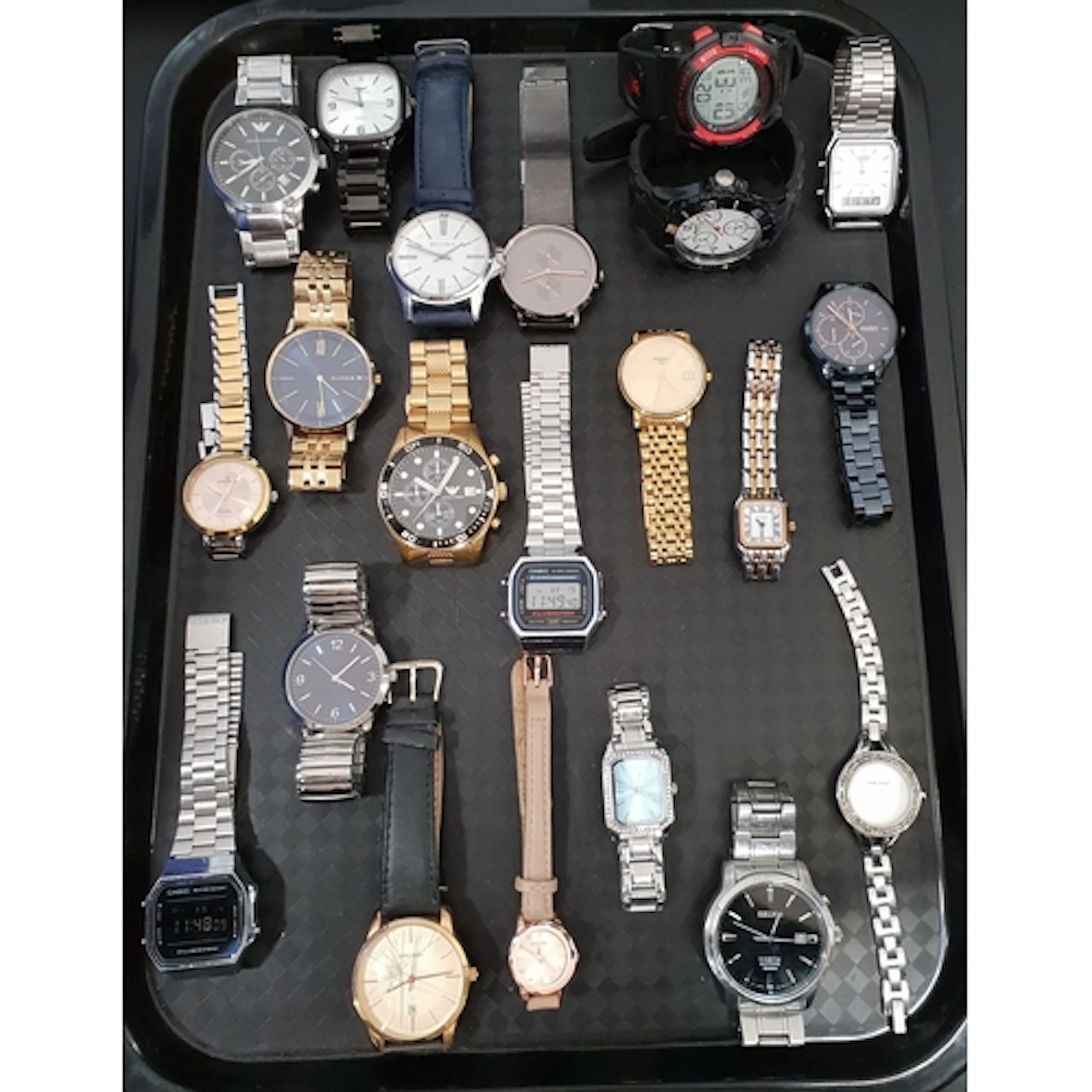 SELECTION OF LADIES AND GENTLEMEN'S WRISTWATCHES including E...