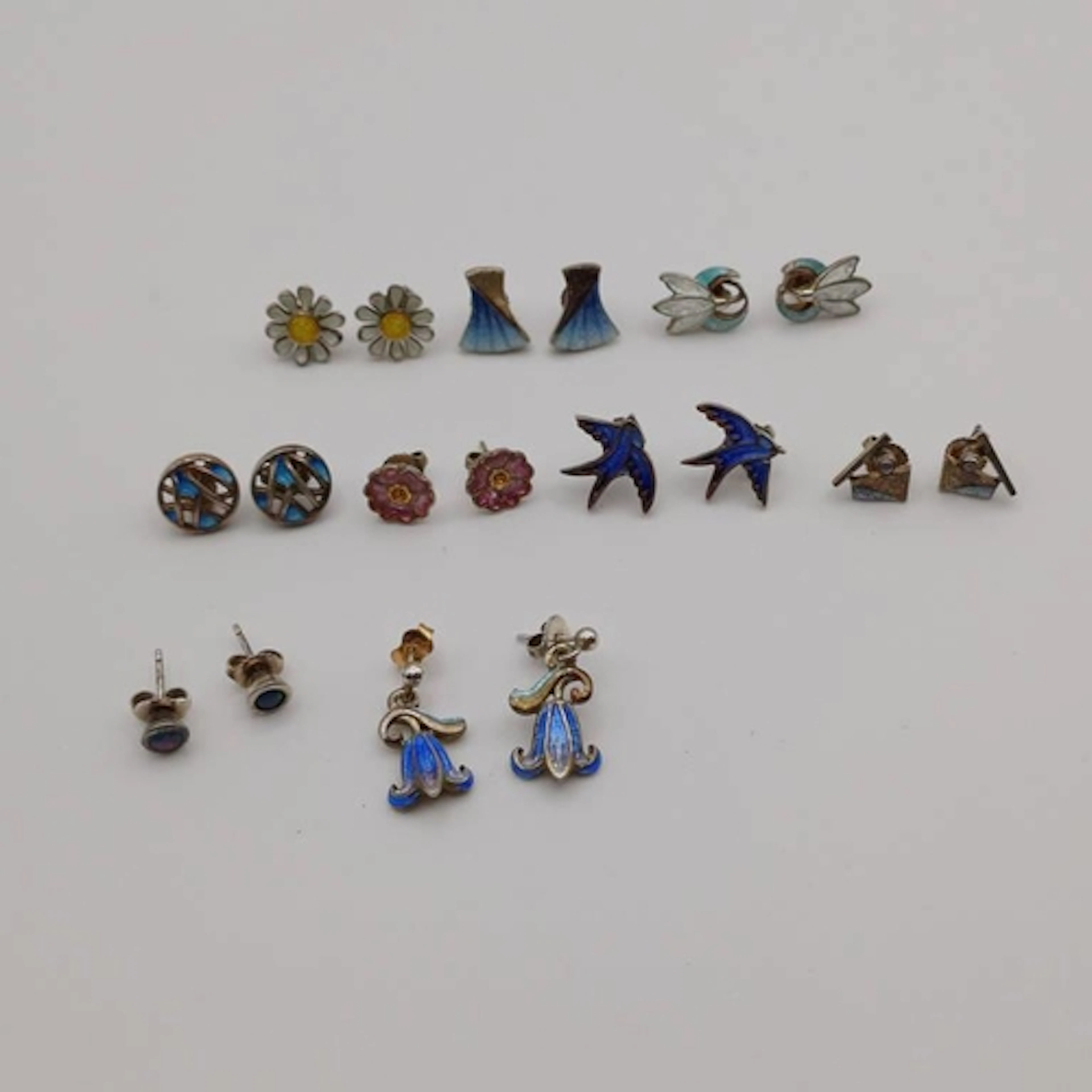 VARIOUS PAIRS SILVER & ENAMEL EARSTUDS