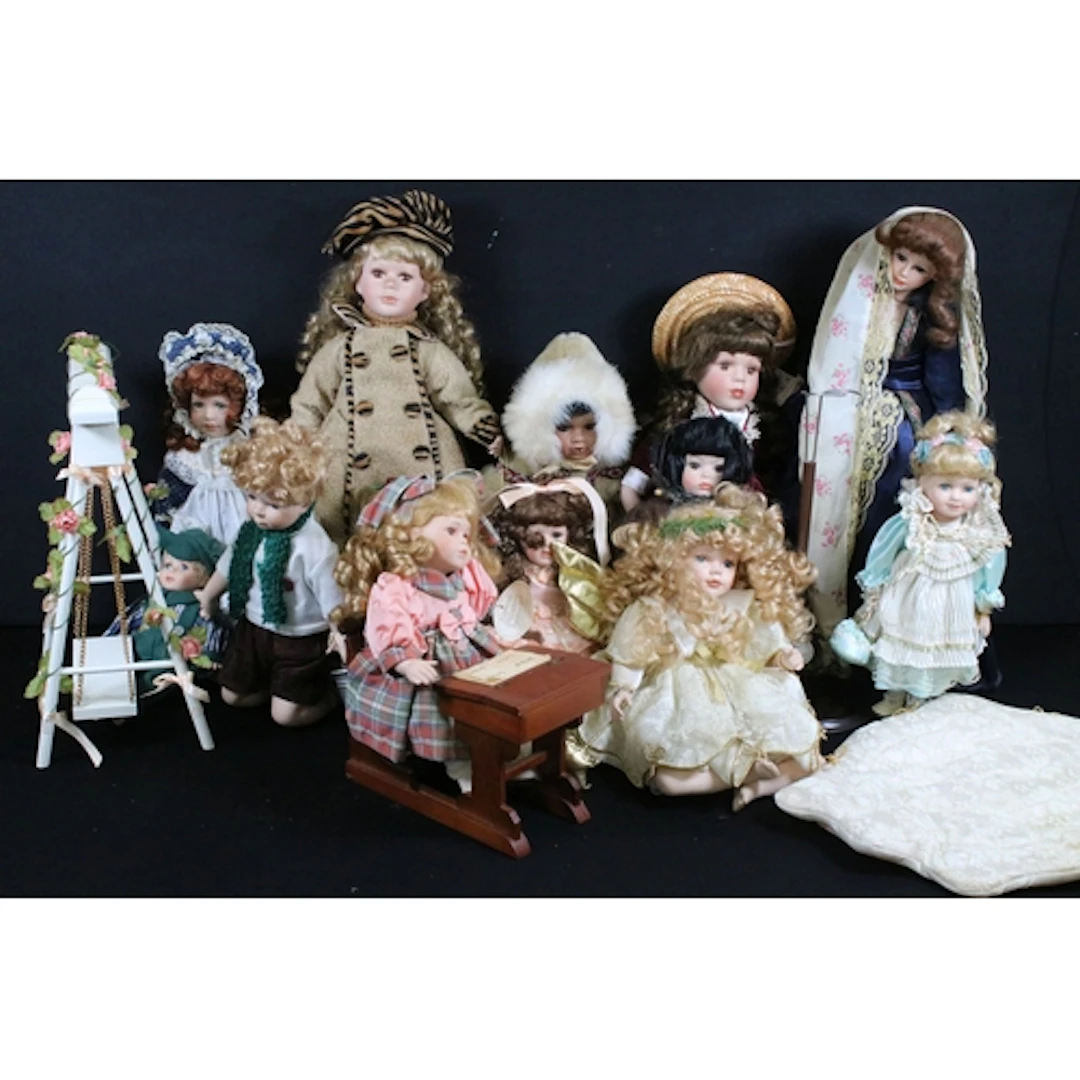 Collection of collector's dolls to include Knightsbridge Col...