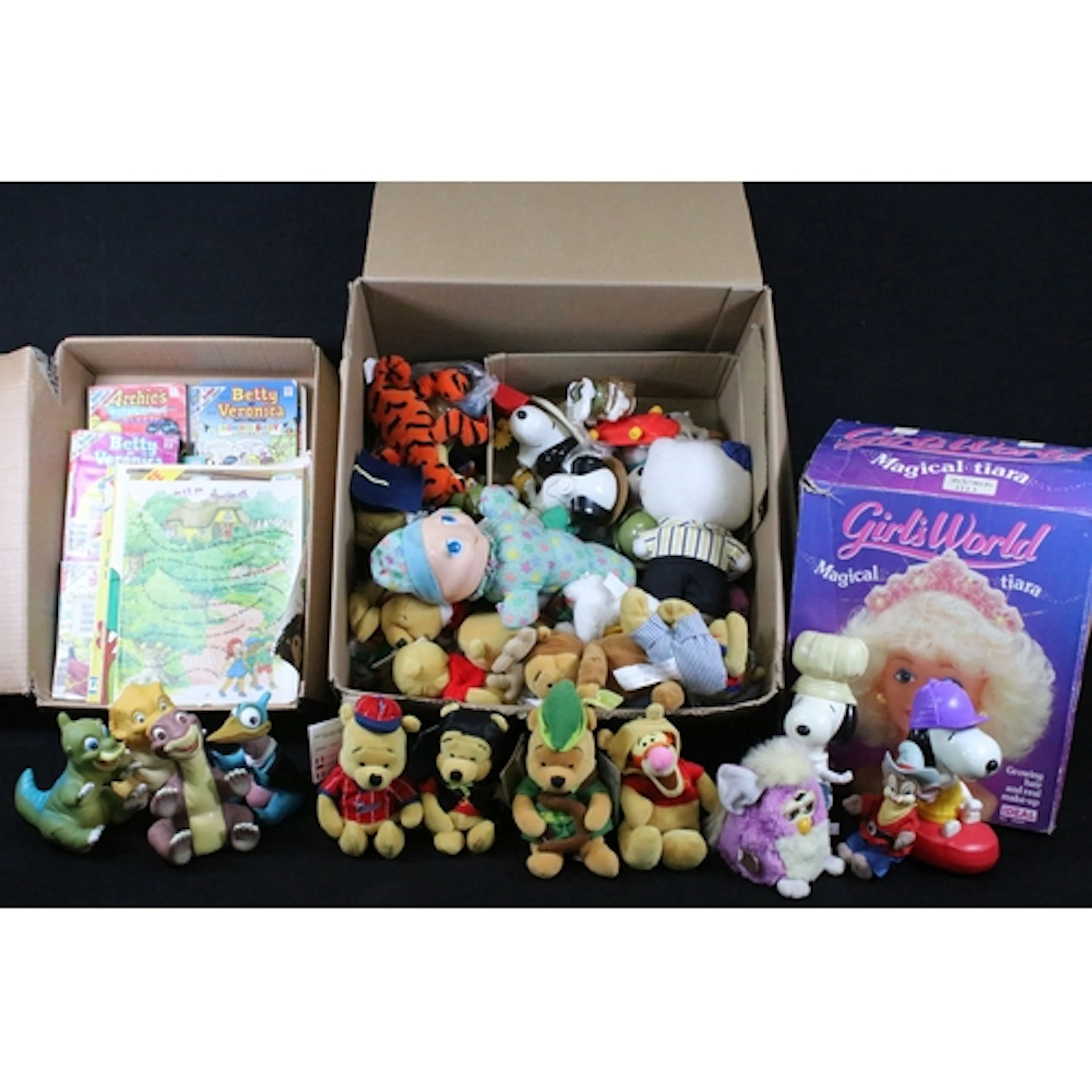 Collection of circa 1980s-90s plastic & soft toys mainly fea...