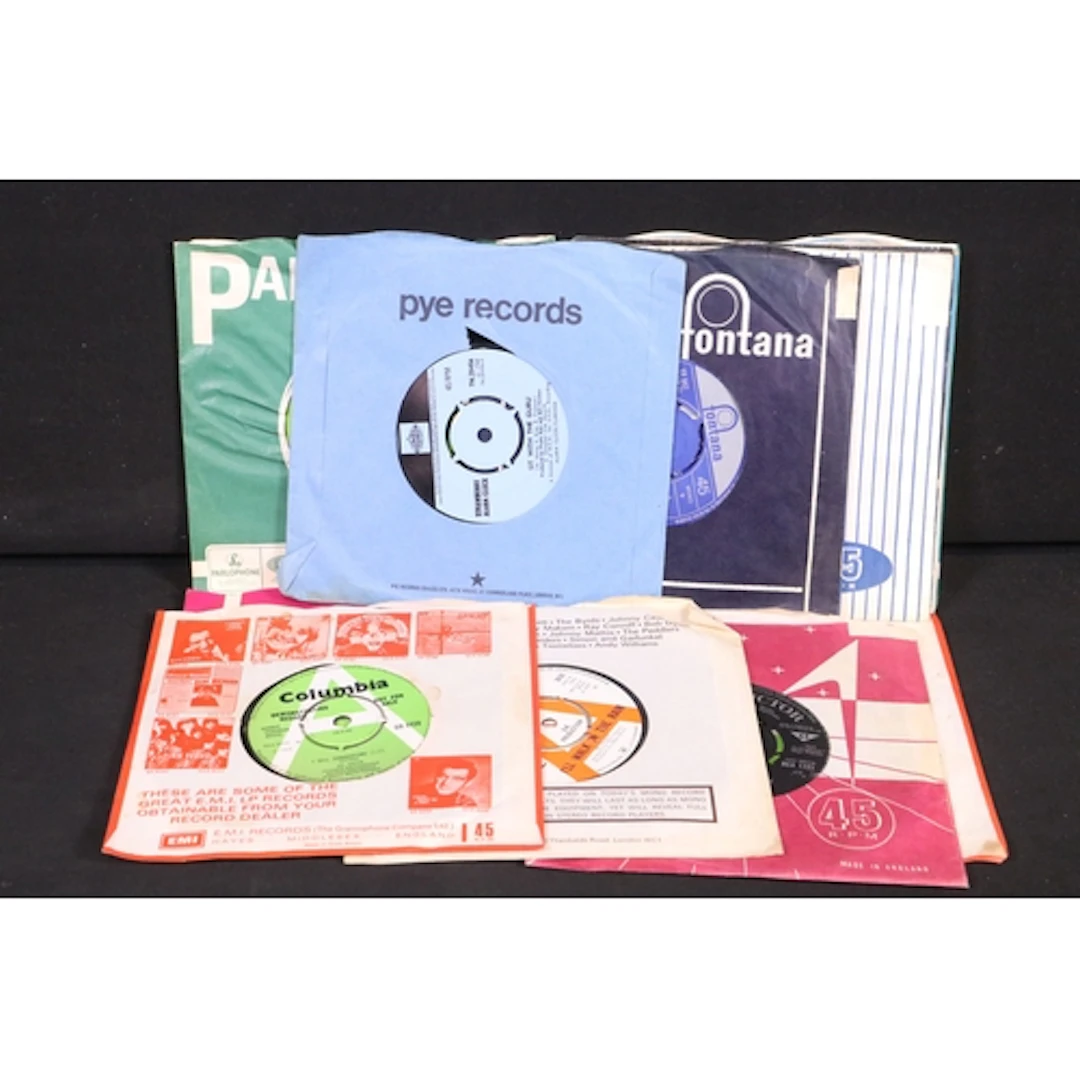 Vinyl - 14 Psych UK 1960’s pressing 7” singles including man...