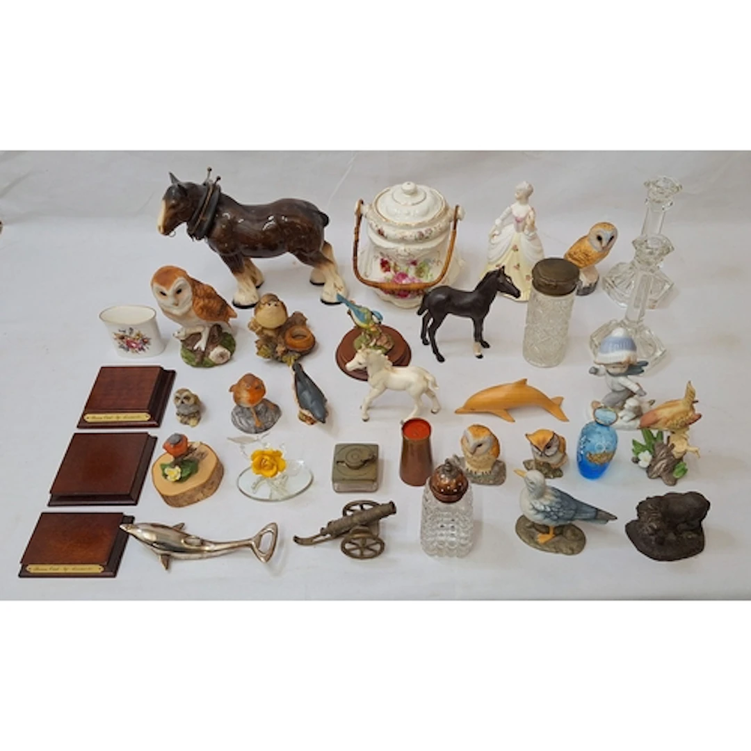Figurines, mostly birds incl. Beswick nuthatch A/f, Royal Do...