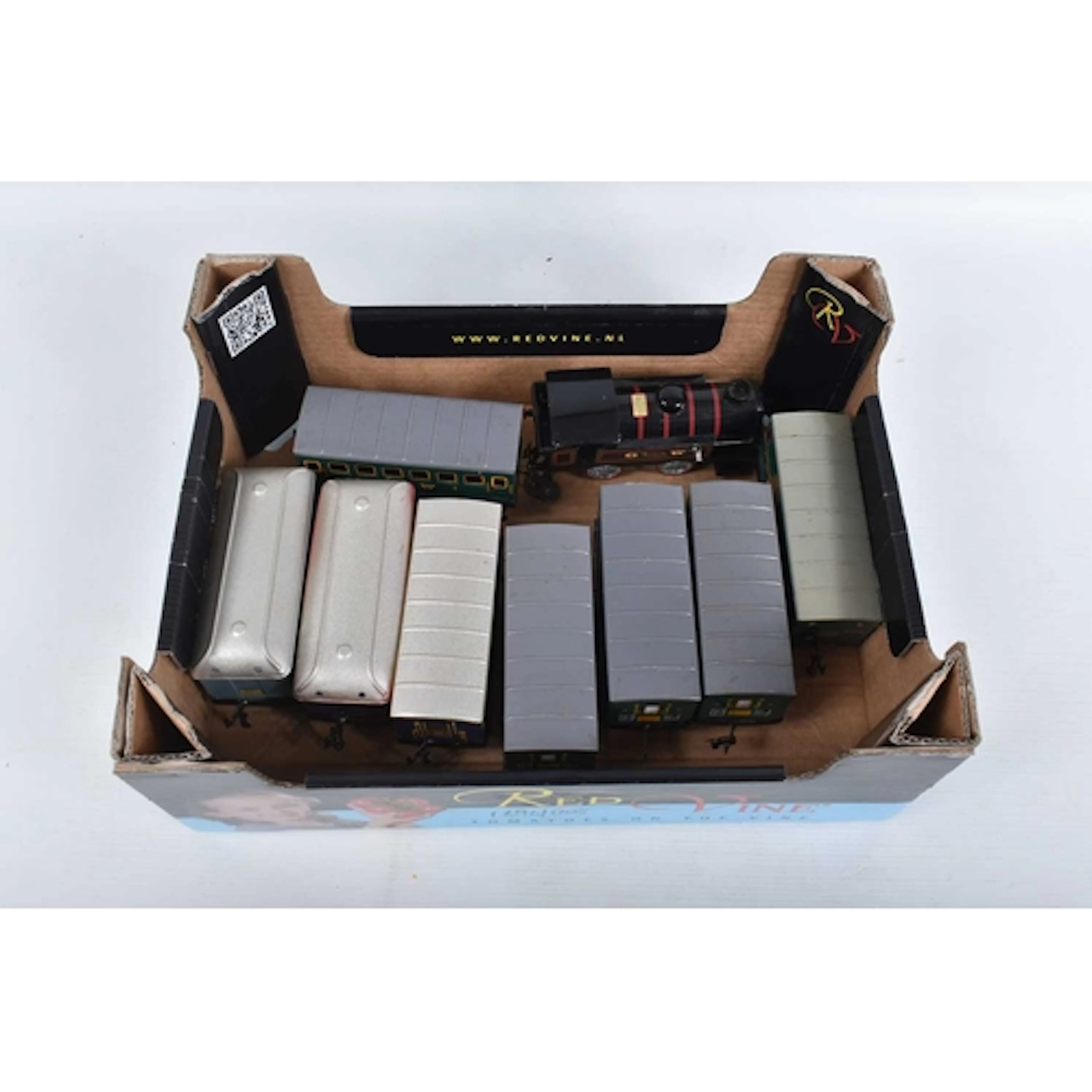A QUANTITY OF MODERN ISSUE HORNBY FOR HATCHETTE O GAUGE TINP...