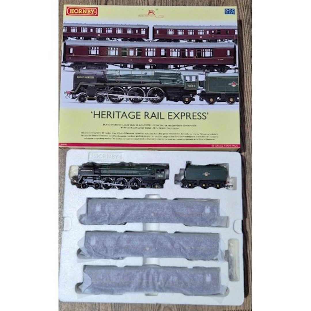 A Hornby 'HERITAGE RAIL EXPRESS' 00 gauge train pack.
