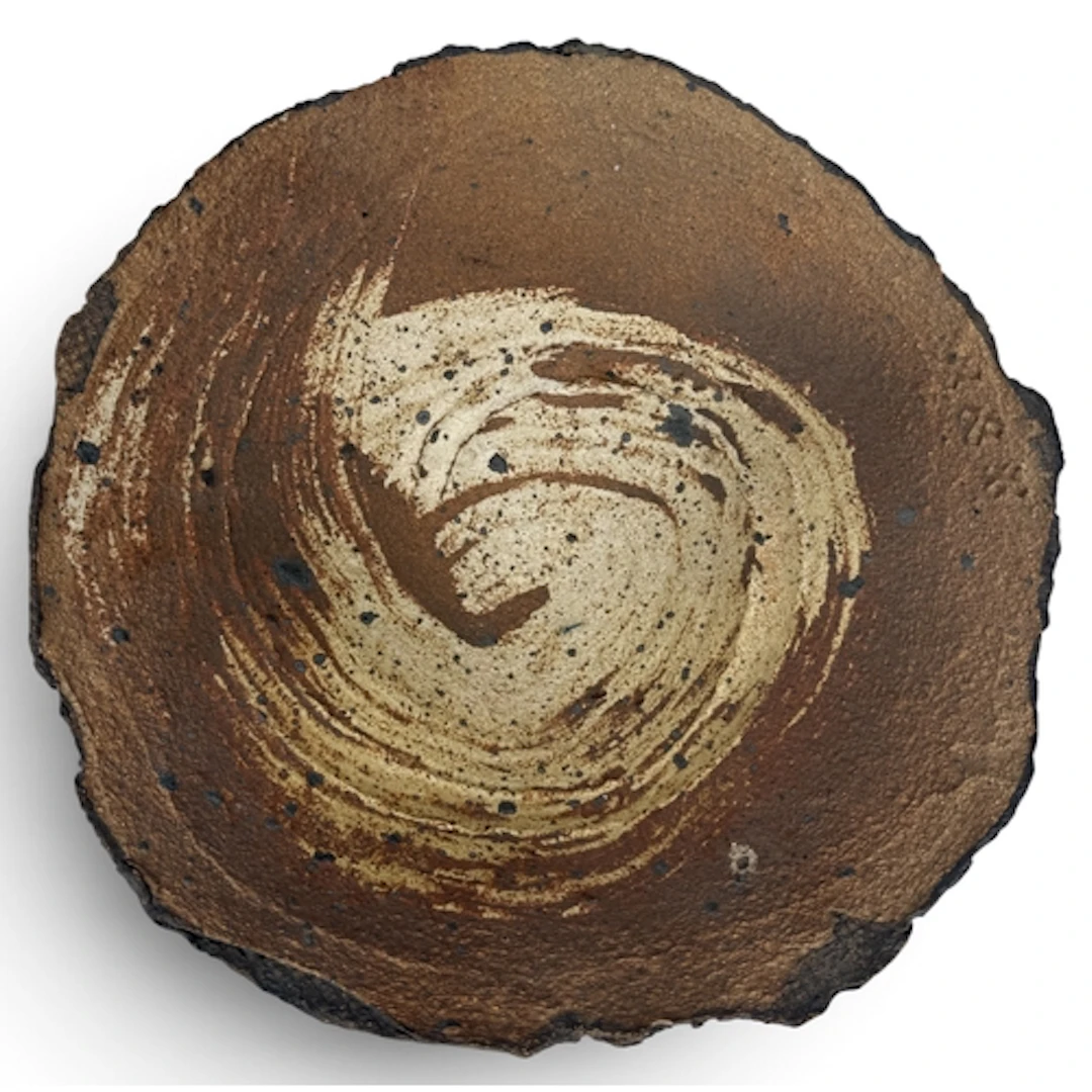 A LARGE STUDIO CERAMIC DISH 38cm W