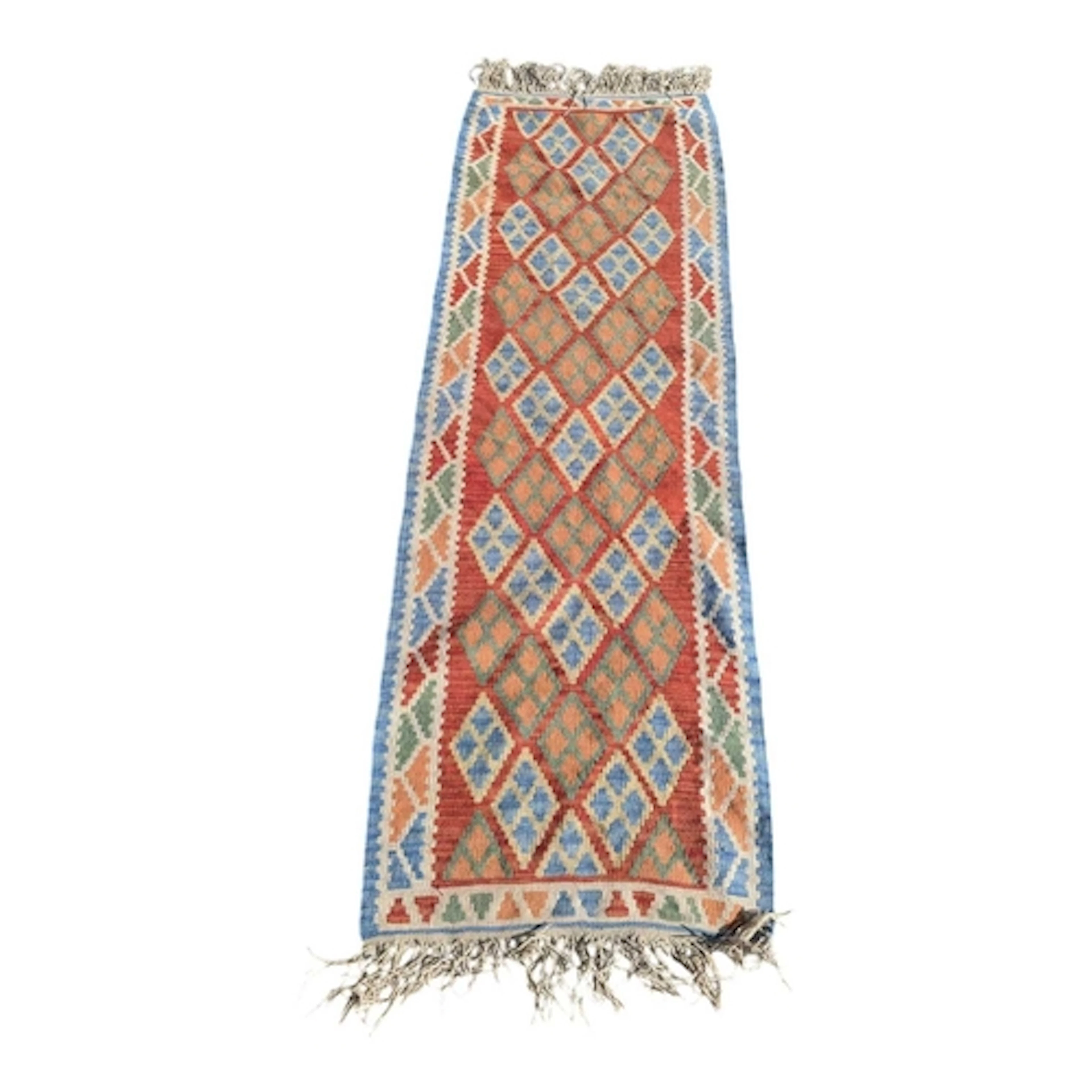 A vintage 20th century Turkish Kilim floor carpet rug. Diamo...