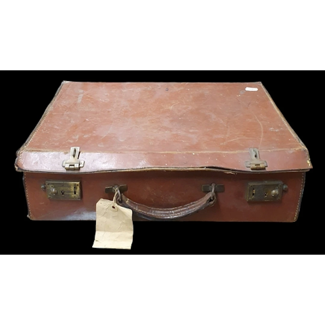Four leather reel Pouches along with a vintage leather case,...