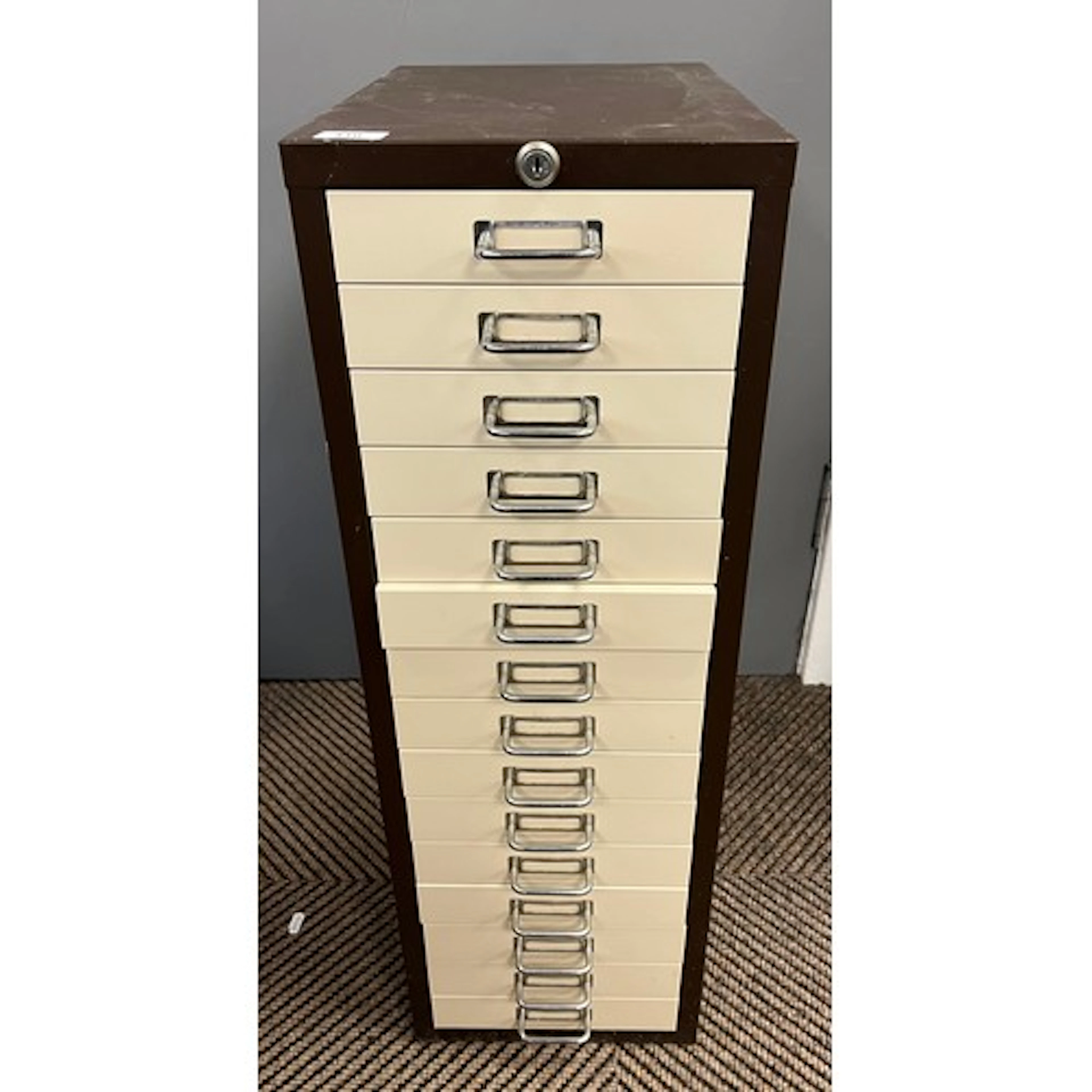 Set of metal filing drawers.