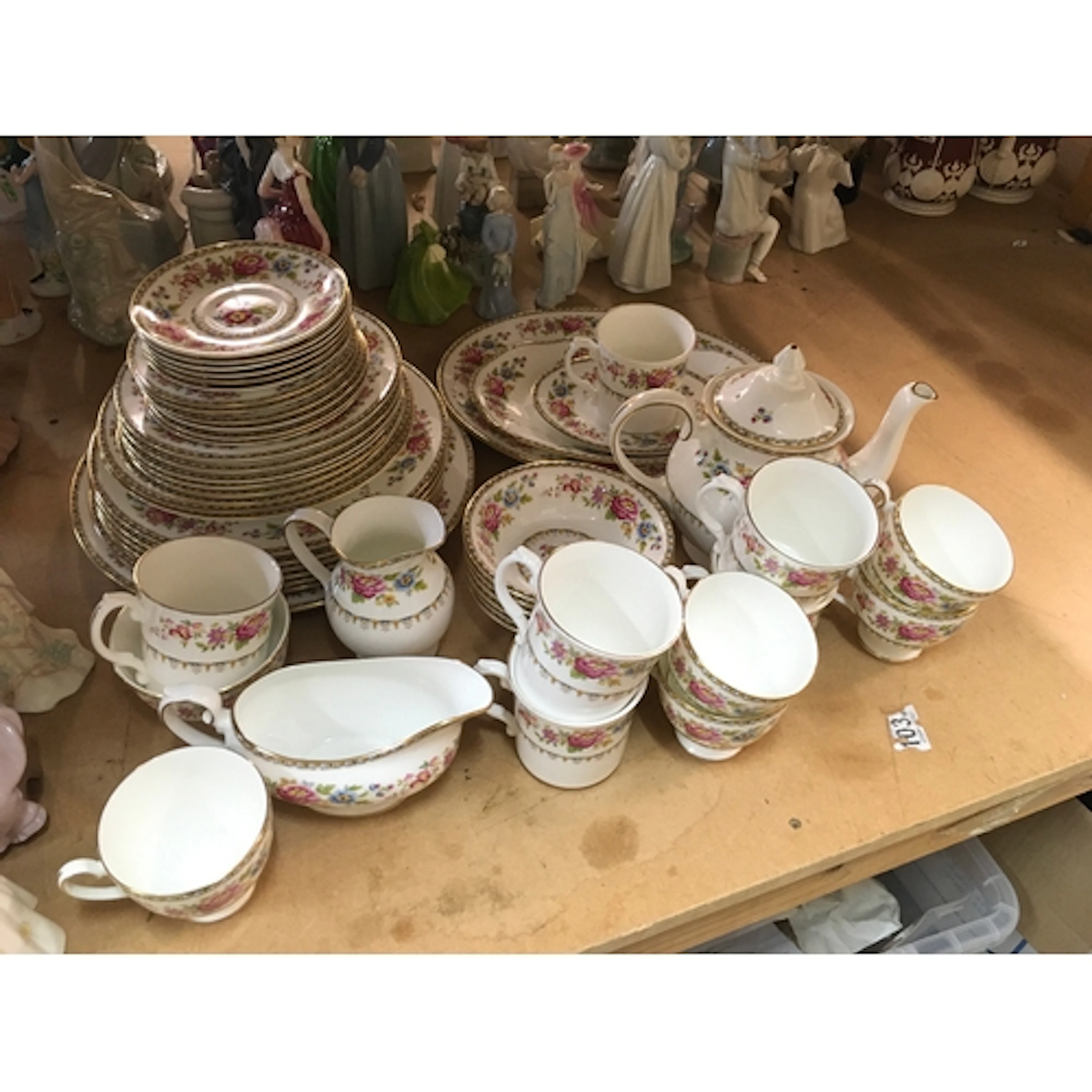 A Royal Grafton Malvern set
