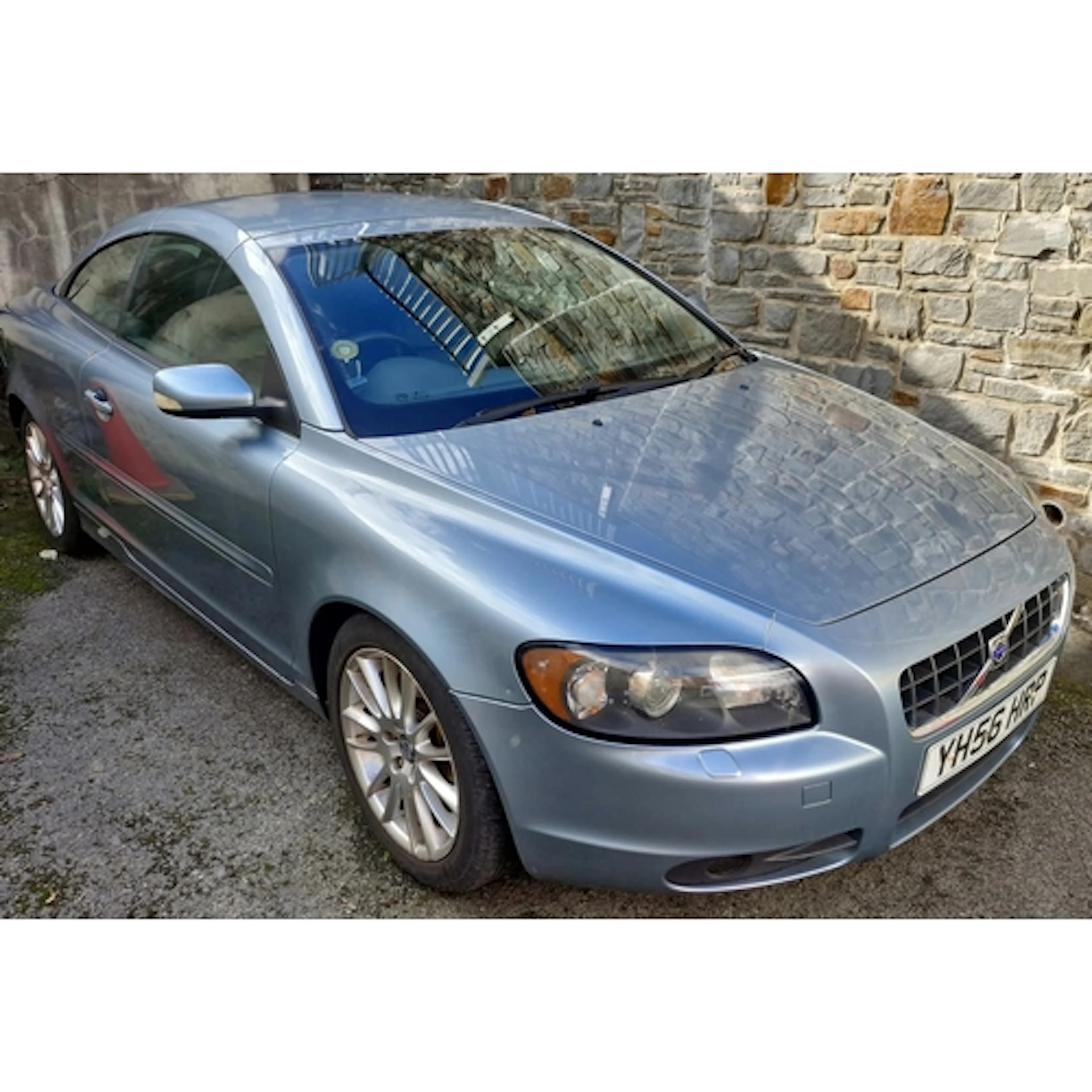 MOTOR VEHICLES TO BE SOLD AT 12 NOON. Motor Vehicle - 2006 V...