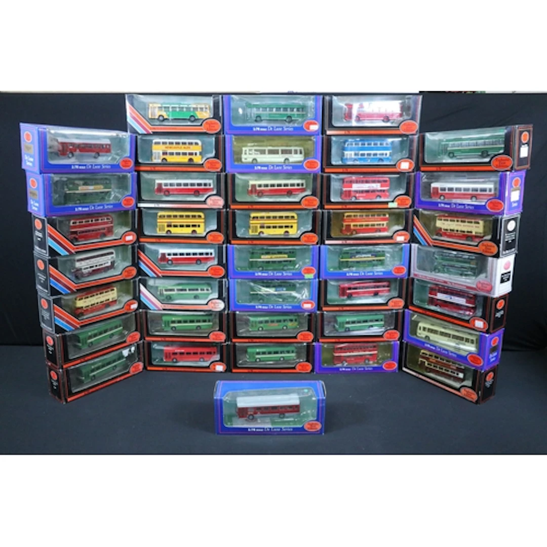 39 Boxed EFE Exclusive First Editions diecast model buses to...