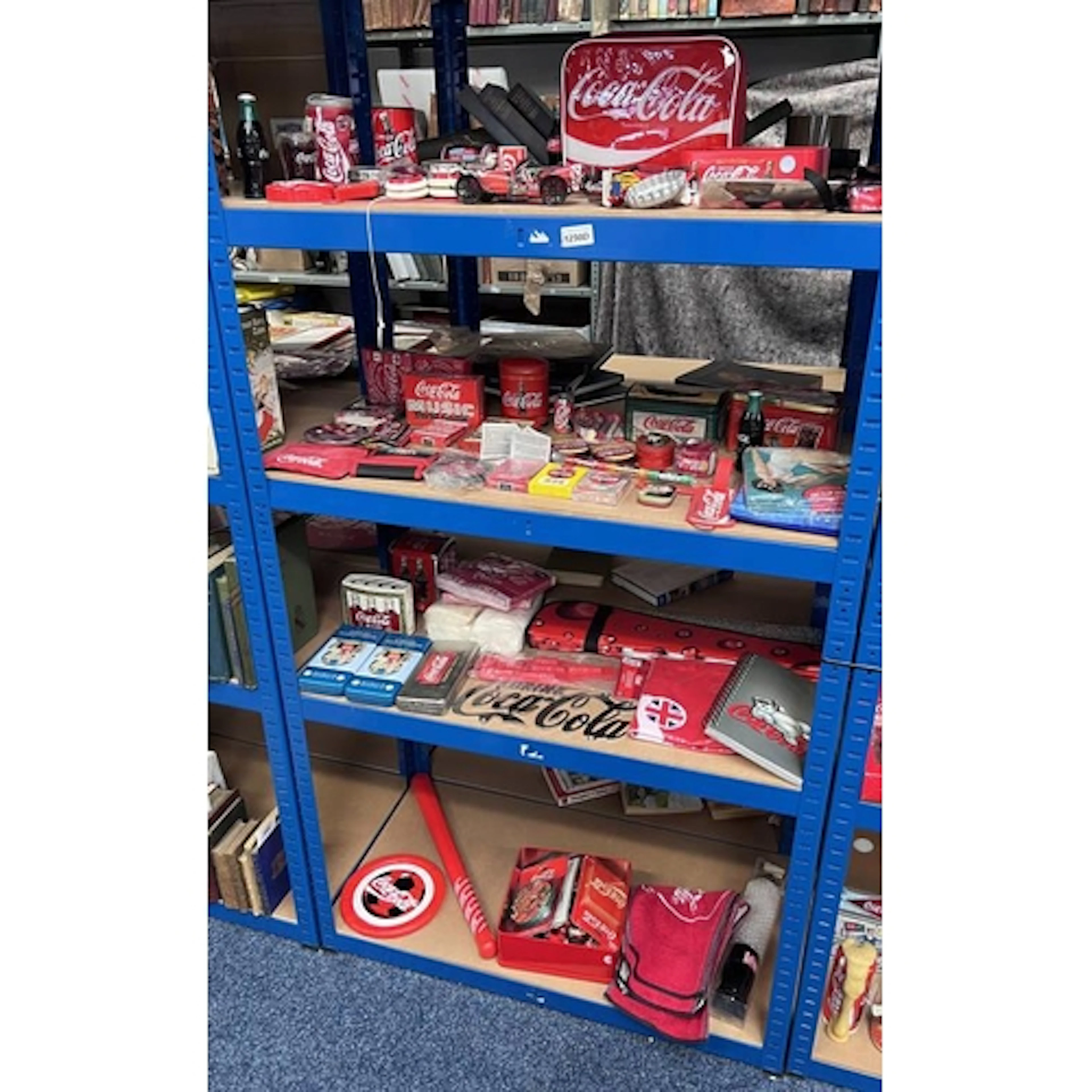 COCA COLA MEMORABILIA TO INCLUDE PLAYING CARDS, TINS, YOYO'S...