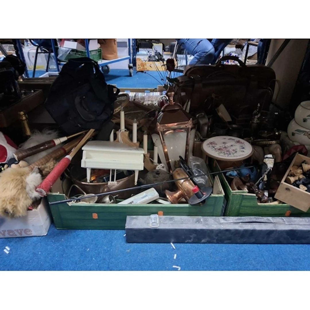 FIVE BOXES AND LOOSE MISCELLANEOUS ITEMS to include a cased ...