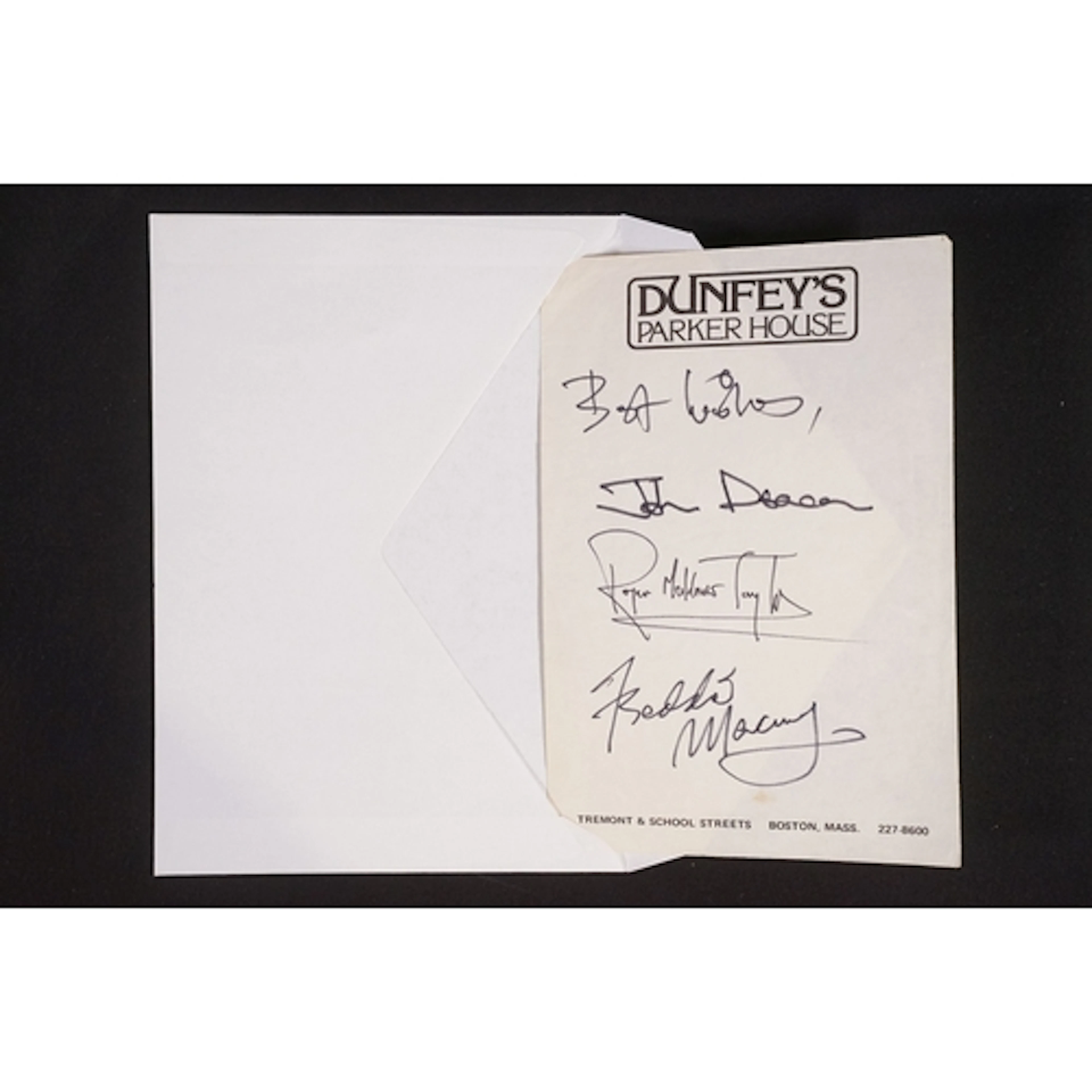 Memorabila / Autographs - Queen - set of three vintage band ...