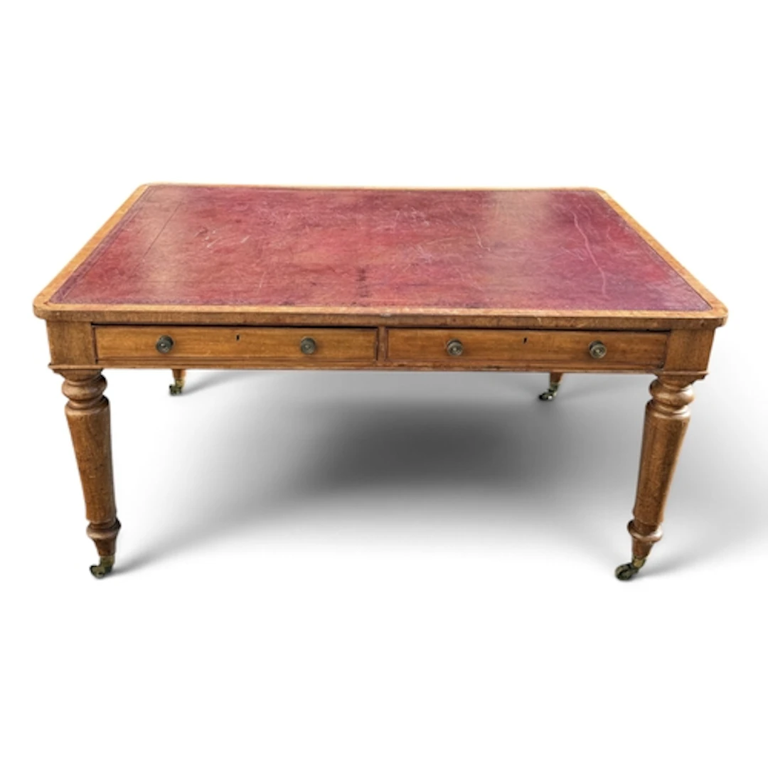 A VICTORIAN MAHAGONY PARTNERS TABLE With red leather top on ...