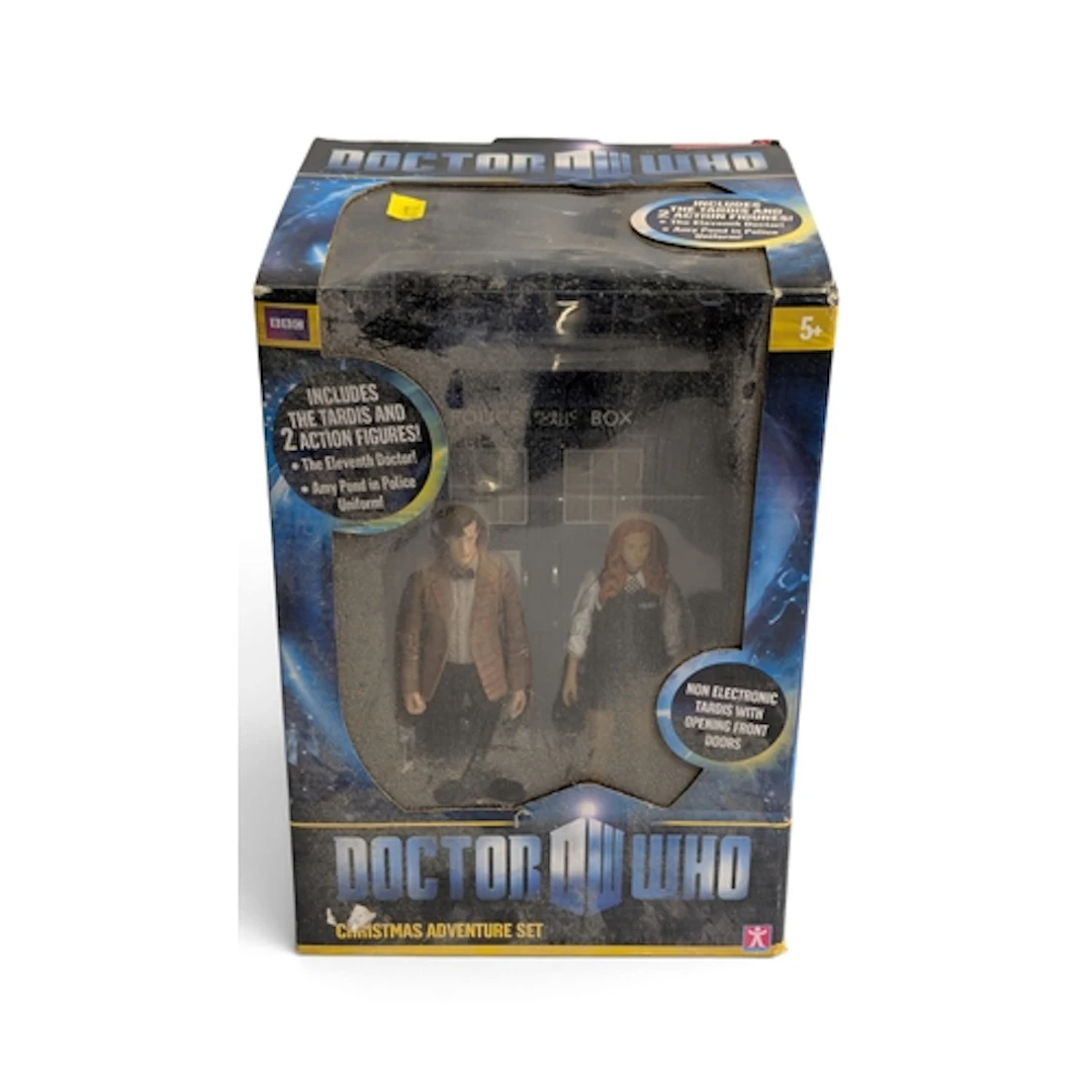 2010 Character Options Dr Who Christmas Adventure Set.