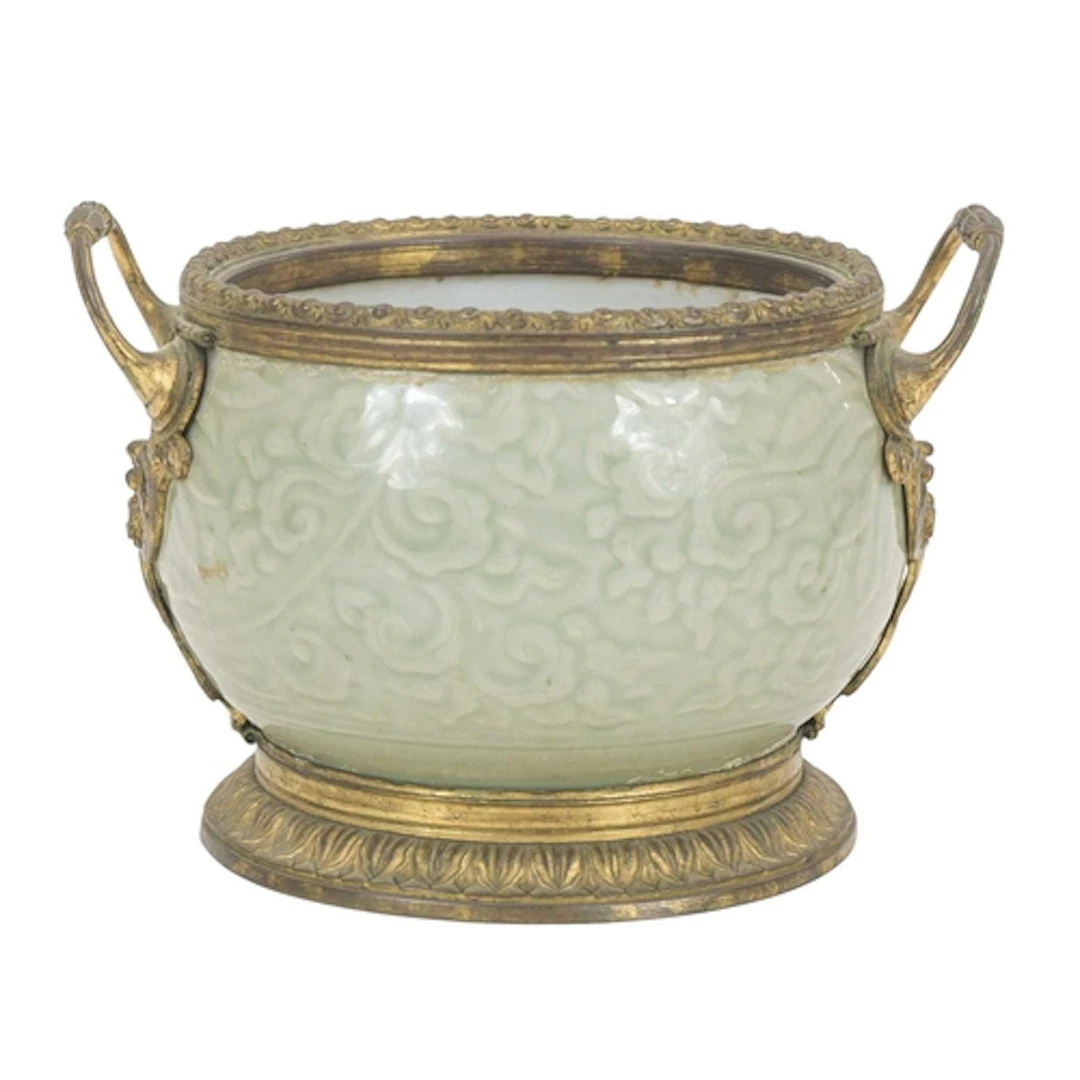 A Chinese celadon glaze bowl in French gilt bronze mounts. 1...