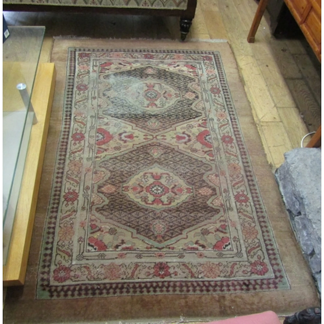 Persian Pure Wool Rug Pale Ochre Ground Approximately 5ft 6 ...