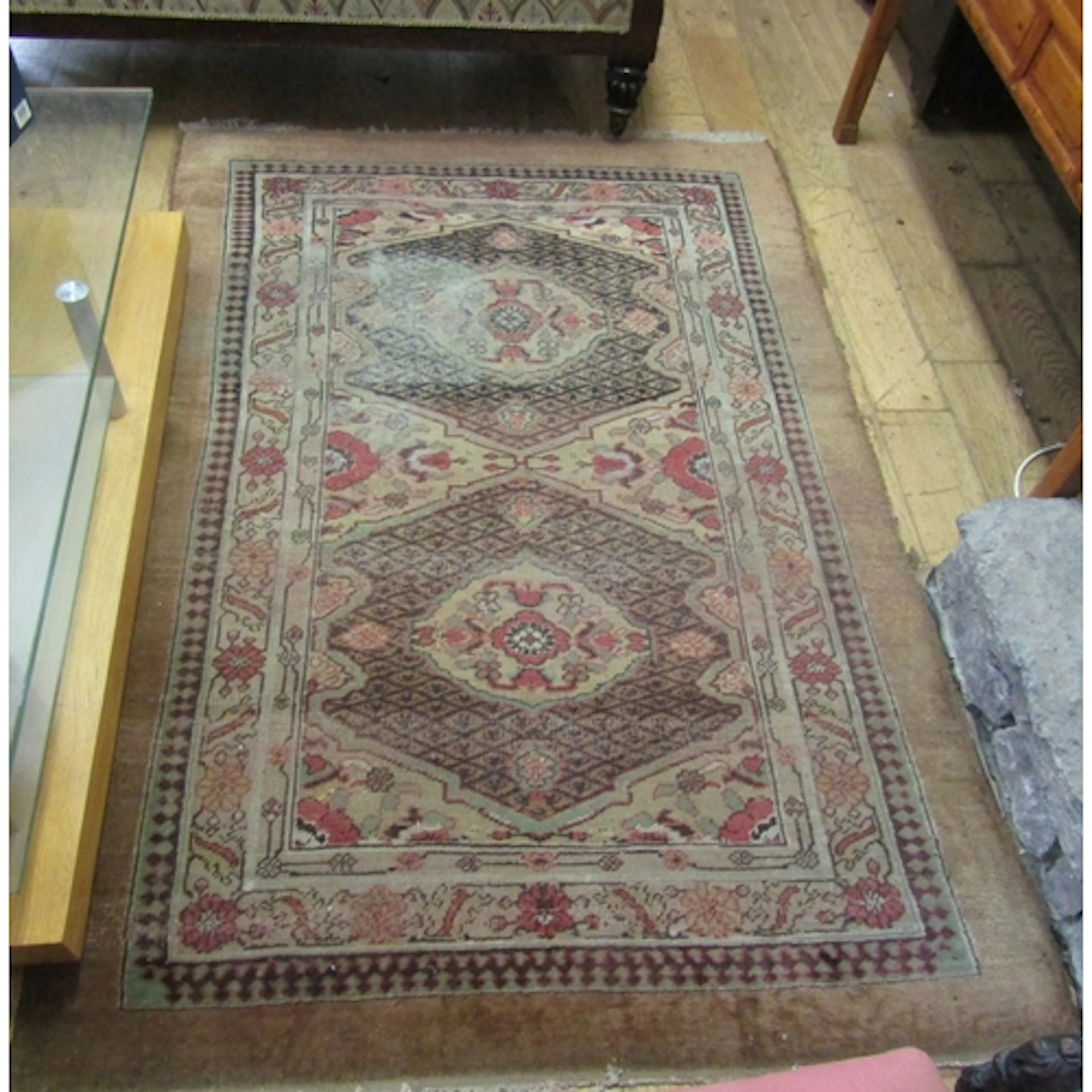 Persian Pure Wool Rug Pale Ochre Ground Approximately 5ft 6 ...